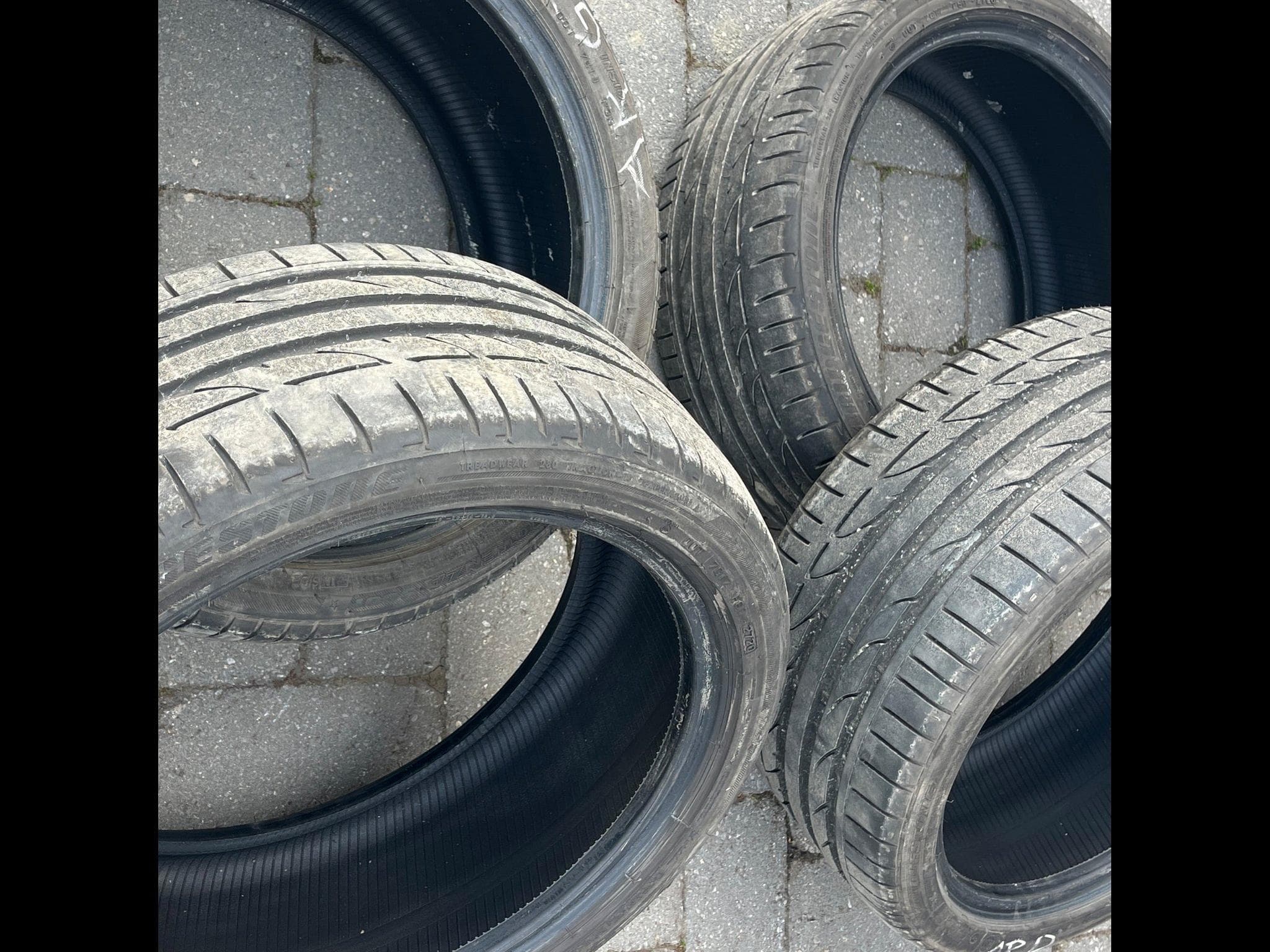 pneus – 18 - Foto 1