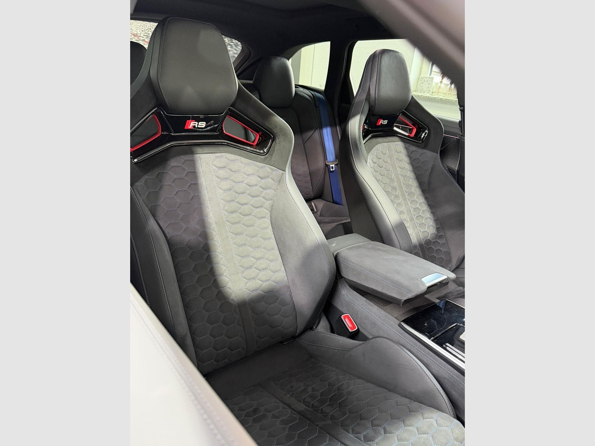 Audi RS6 PERFORMANCE V8 4.0 TFSI Bi-Turbo 630 PS (2025) - Foto 6