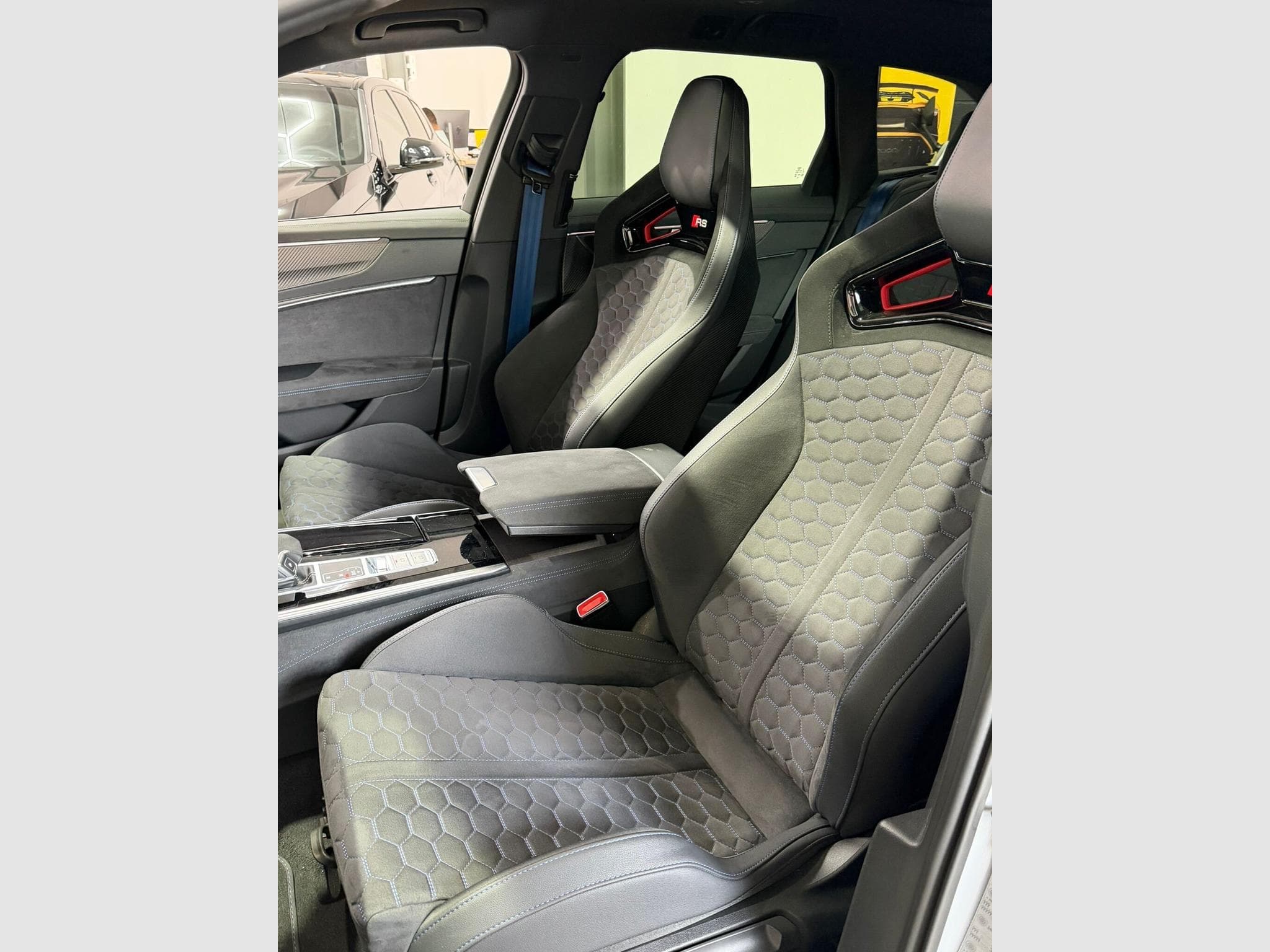 Audi RS6 PERFORMANCE V8 4.0 TFSI Bi-Turbo 630 PS (2025) - Foto 10