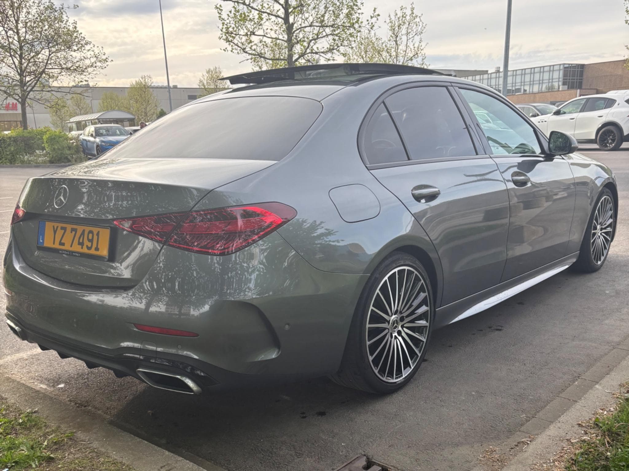 Mercedes C 180 AMG Line - Toit Panoramique - 1er prop (2022) - Photo 4