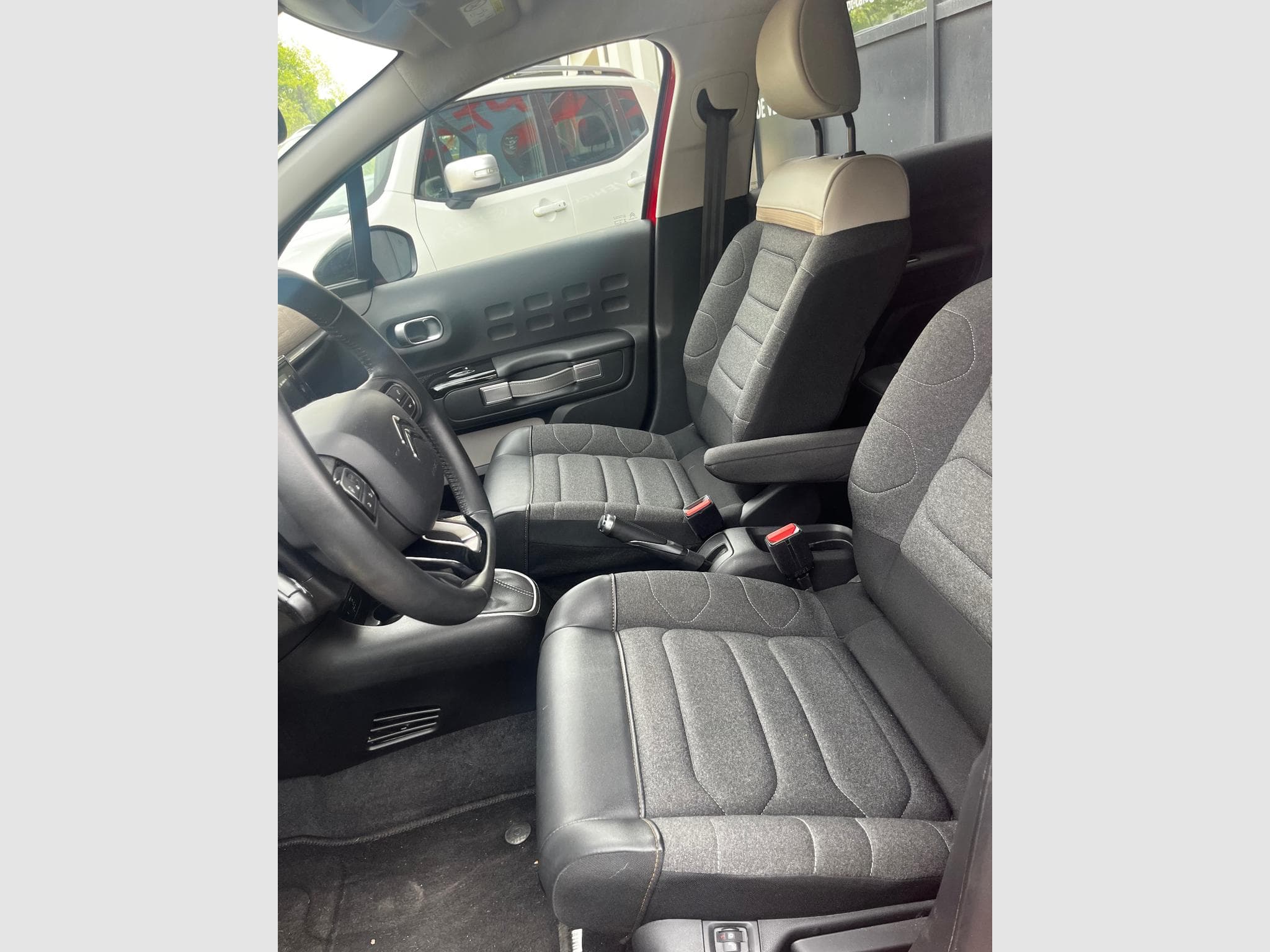 Citroën C3 1.2 110 shine automatique (2022) - Photo 9