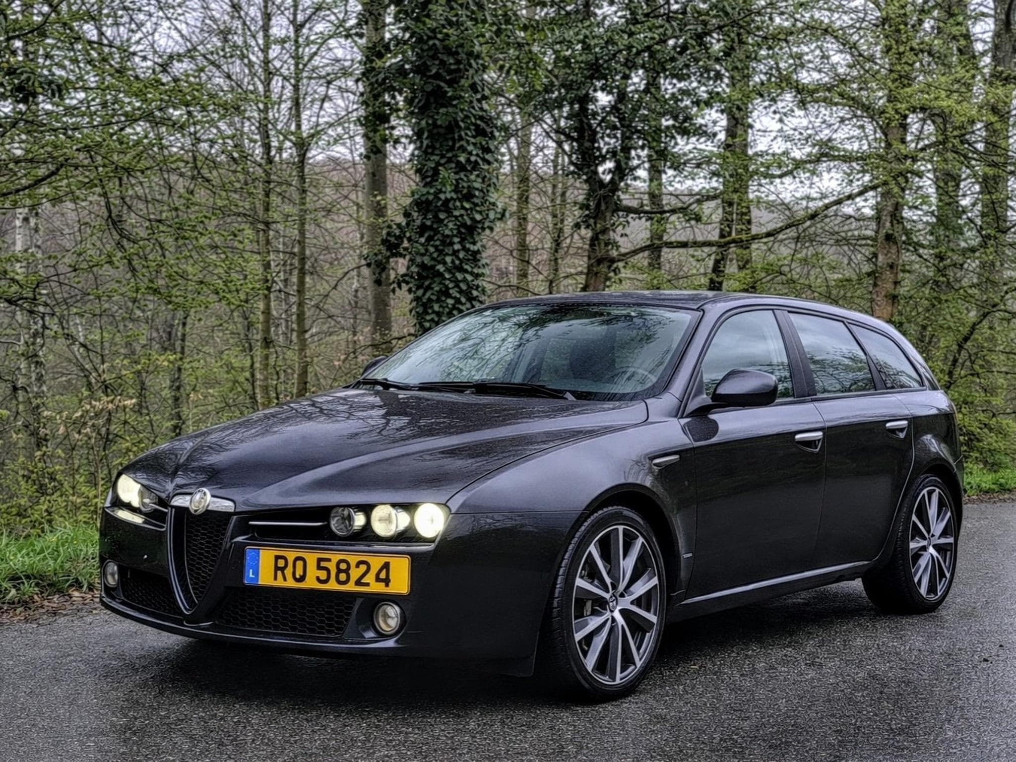 Alfa-Romeo 159 1.9 JTDm (2008) - Foto 1