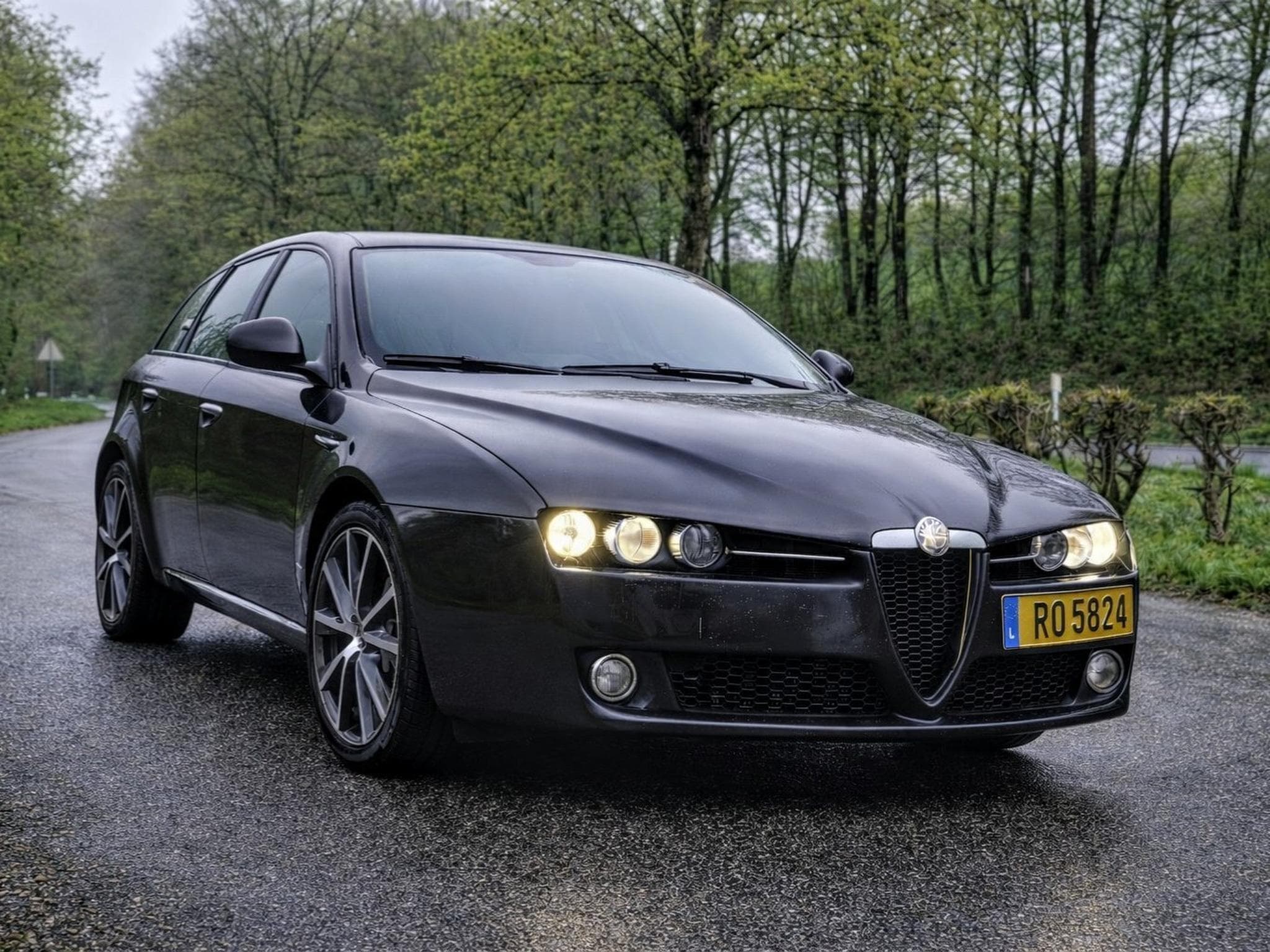 Alfa-Romeo 159 1.9 JTDm (2008) - Foto 2