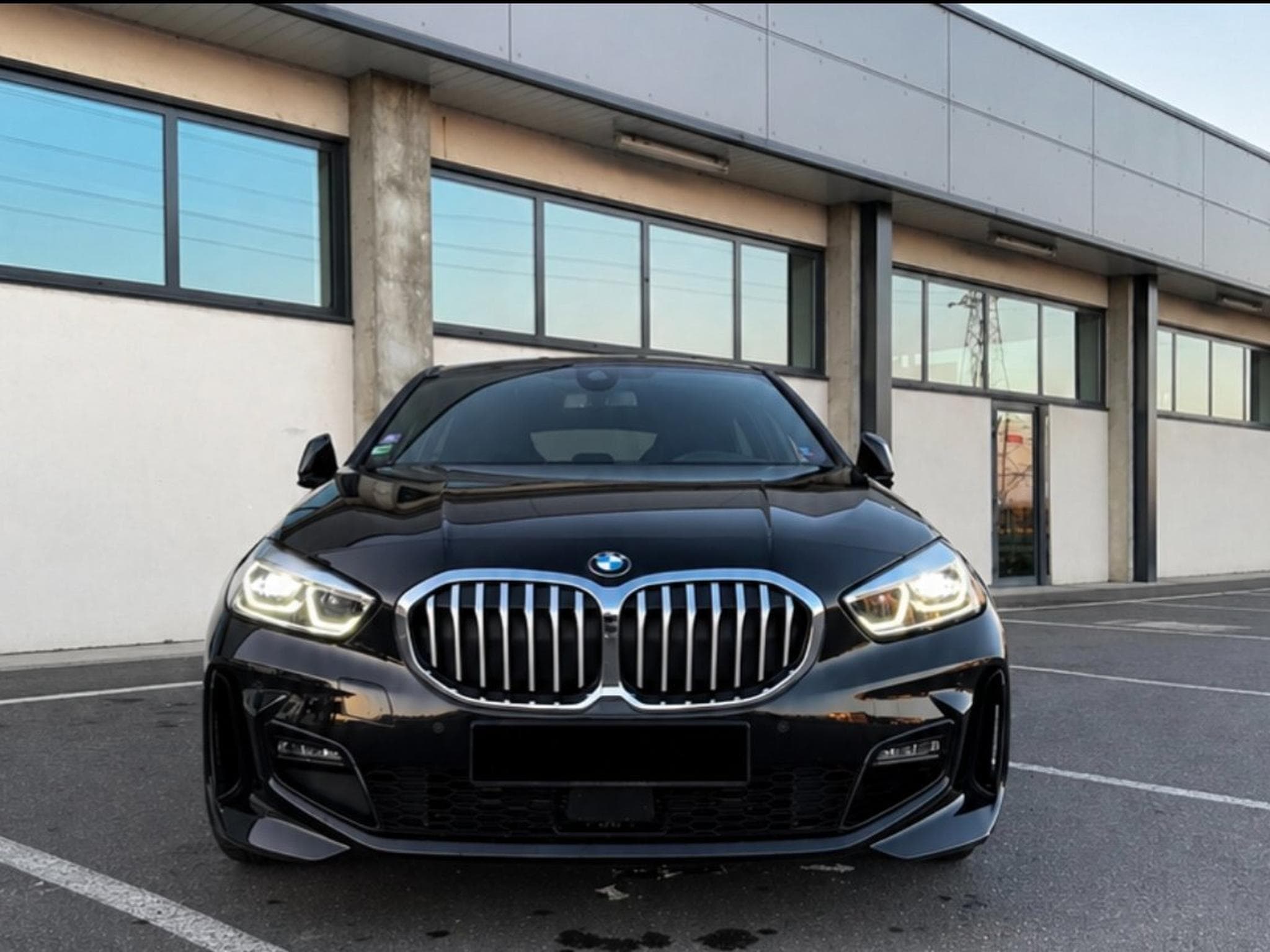 BMW 118 PACK M (2019) - Foto 3