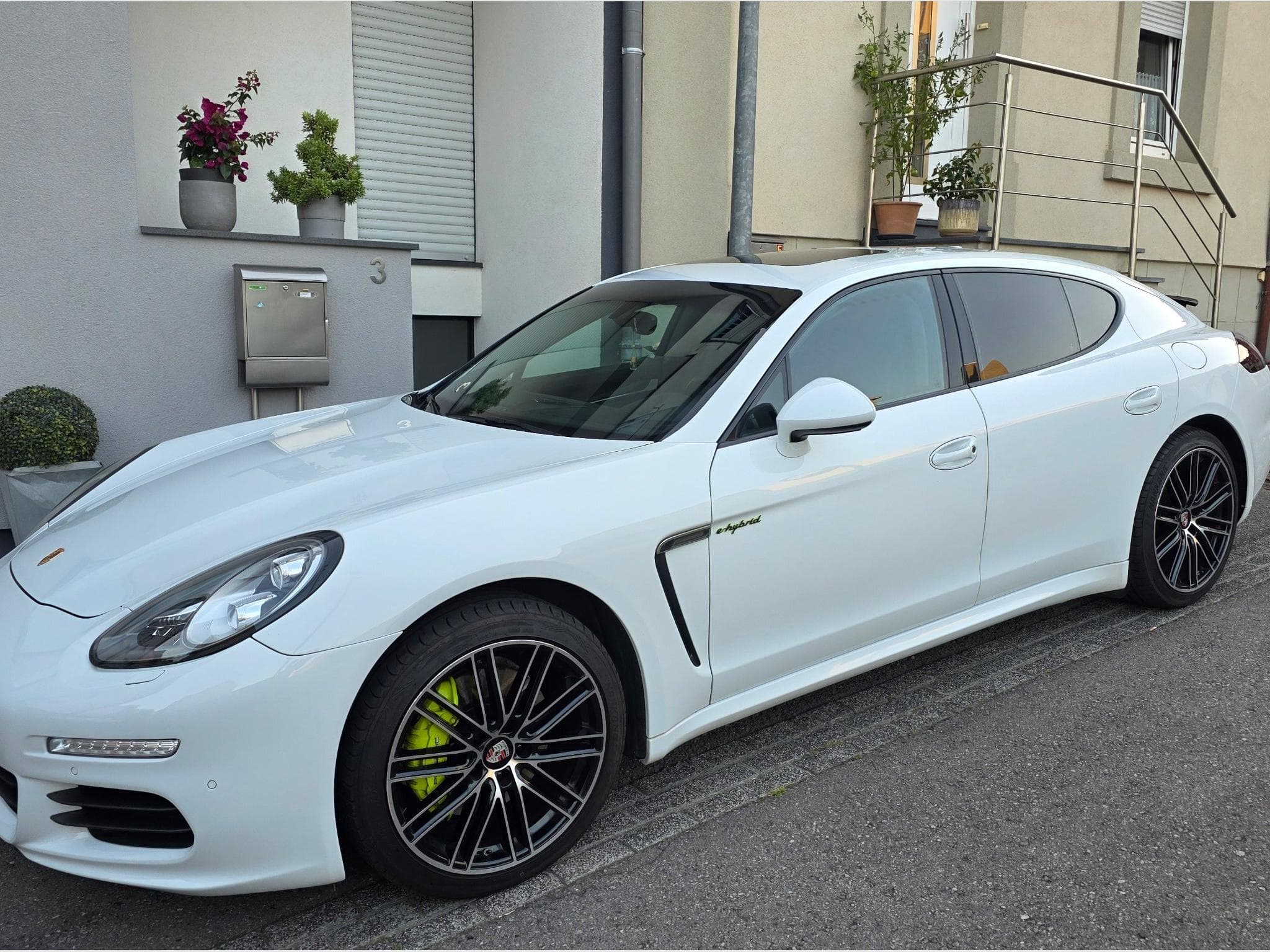 Porsche Panamera 4 e-hybride (2015) - Foto 3