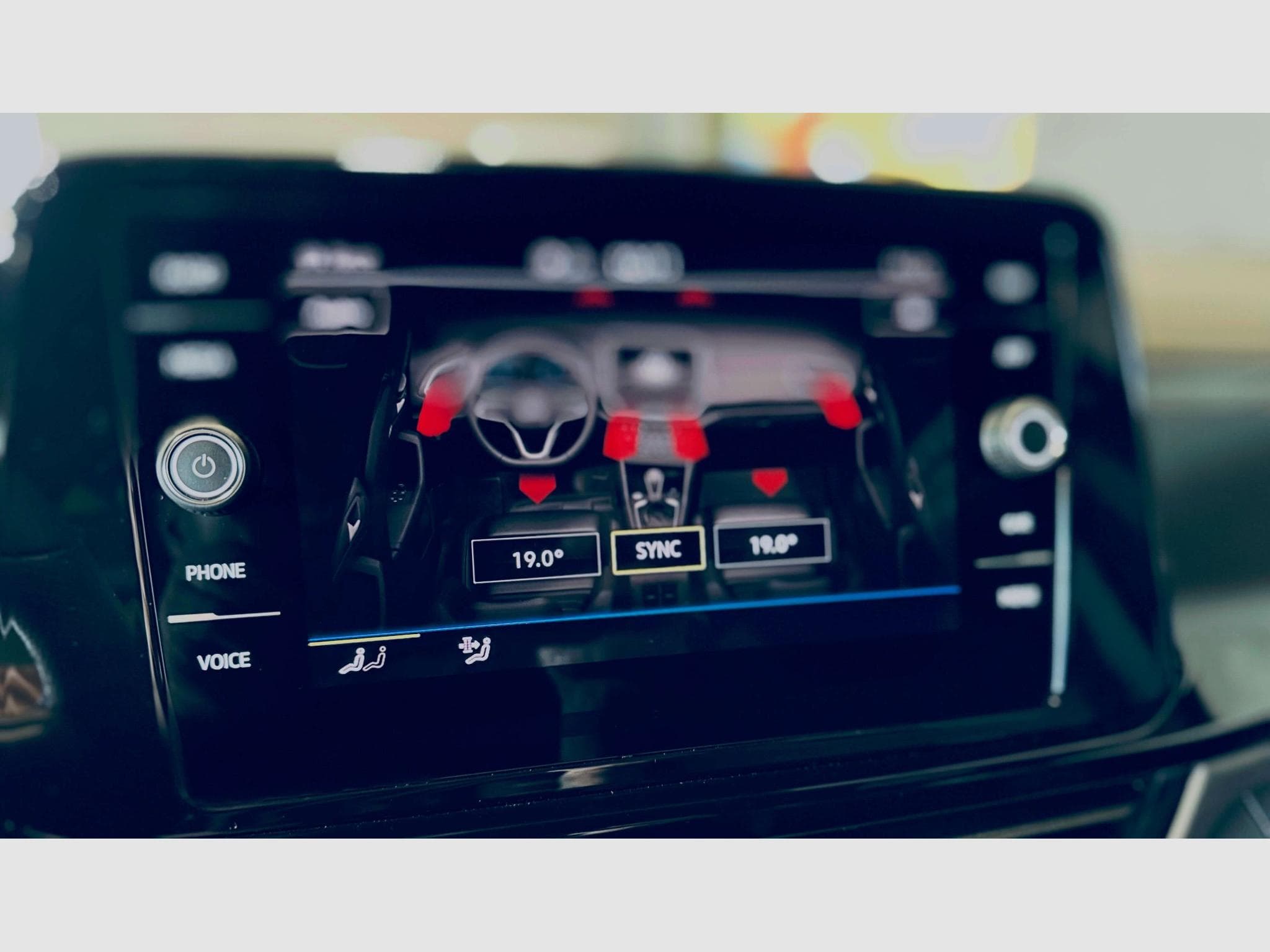 VW T-Roc T-ROC R TSI 4MOTION DSG (2025) - Photo 11