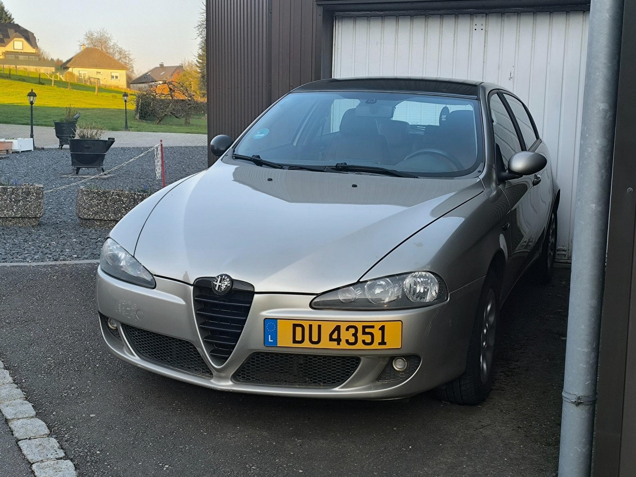 Alfa-Romeo 147 1.9 JTDm 16v (2006) - Photo 2