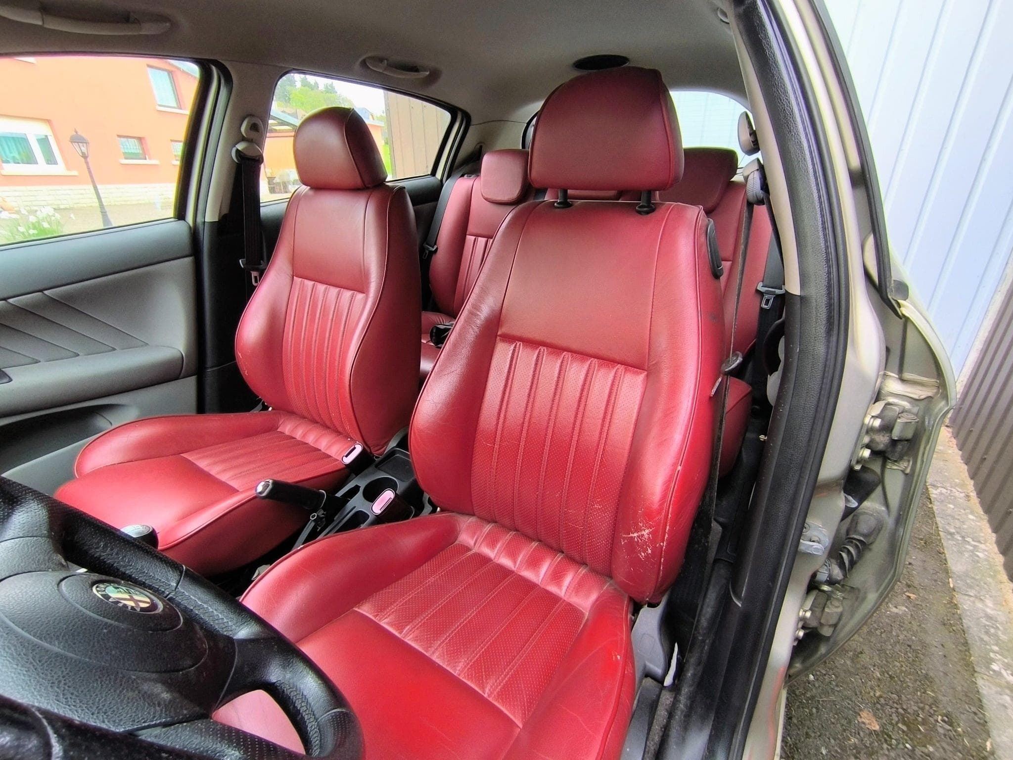 Alfa-Romeo 147 1.9 JTDm 16v (2006) - Photo 3