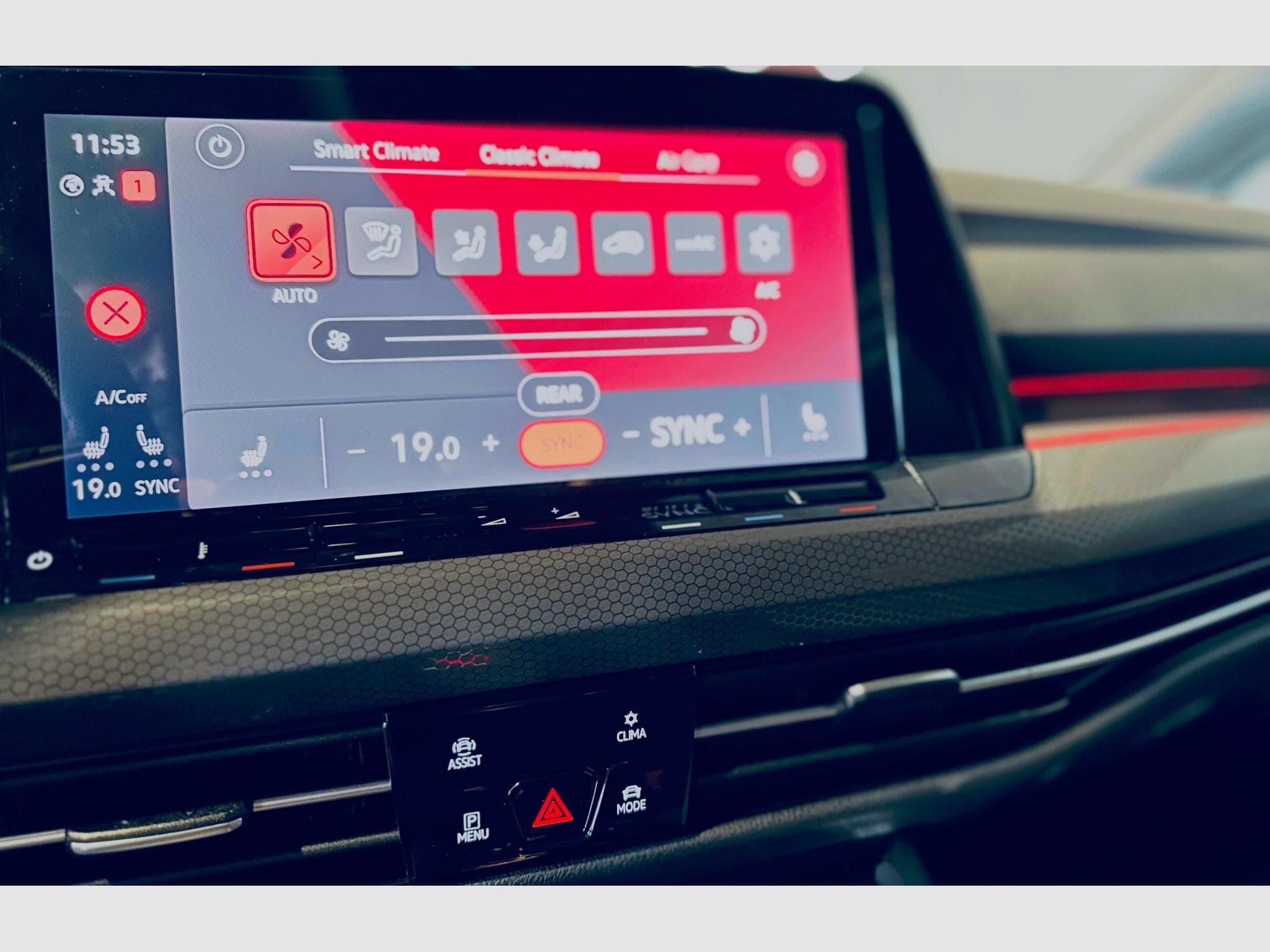 VW Golf GOLF VIII GTI DSG (2023) - Photo 12