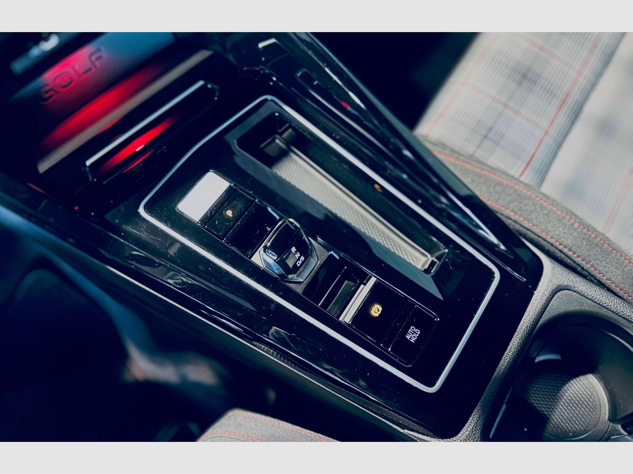 VW Golf GOLF VIII GTI DSG (2023) - Photo 11