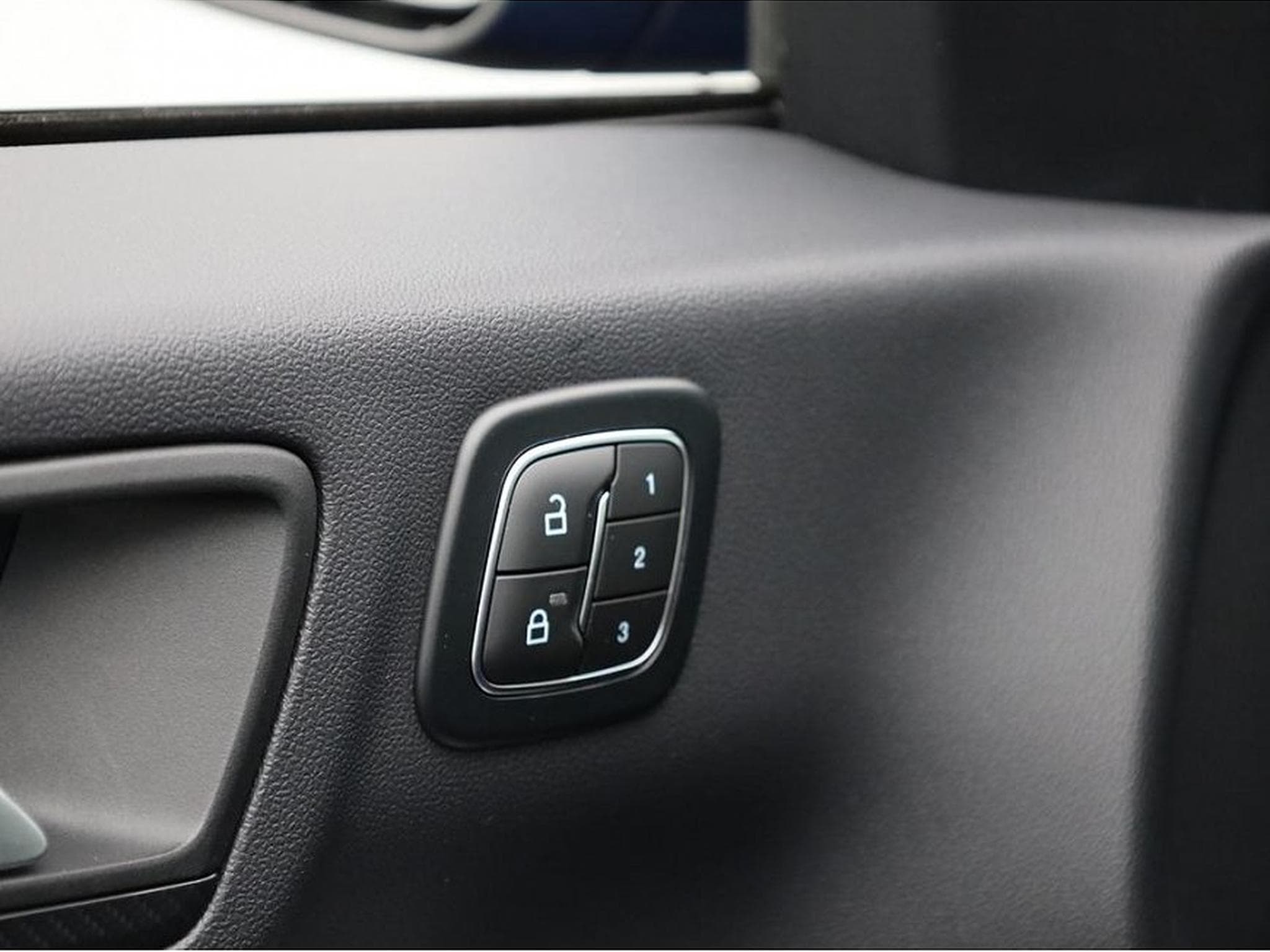 Ford Kuga (2026) - Foto 13