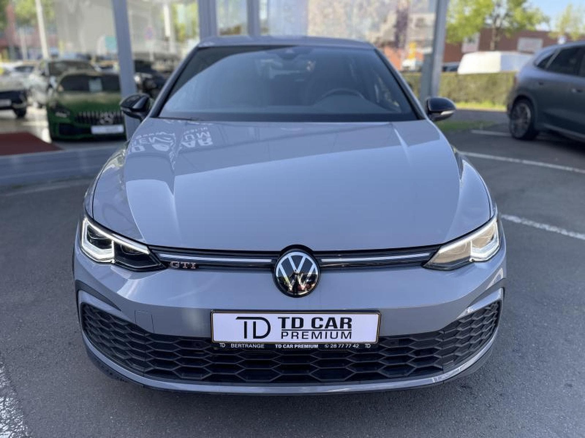 VW Golf 8 GTI 2.0 TSI DSG7 (2023) - Photo 2