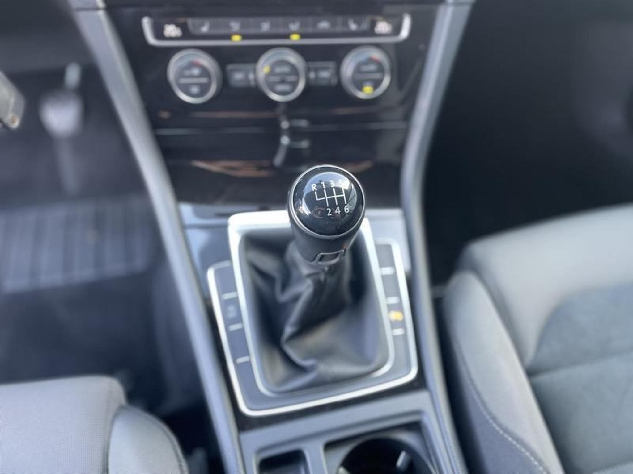 VW Golf 7 1.5 TSi 150 Highline (2018) - Photo 11