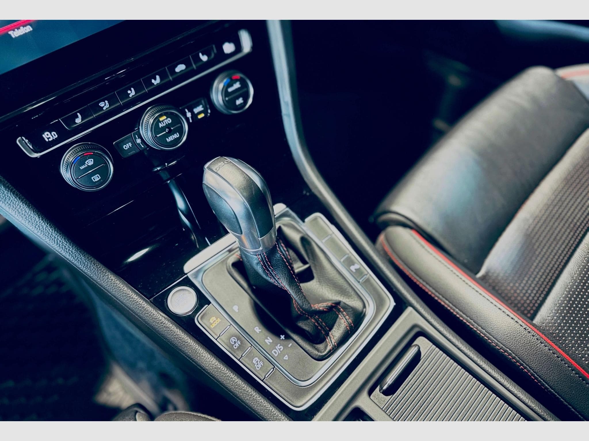 VW Golf GOLF VII GTI PERFORMANCE DSG (2017) - Photo 11