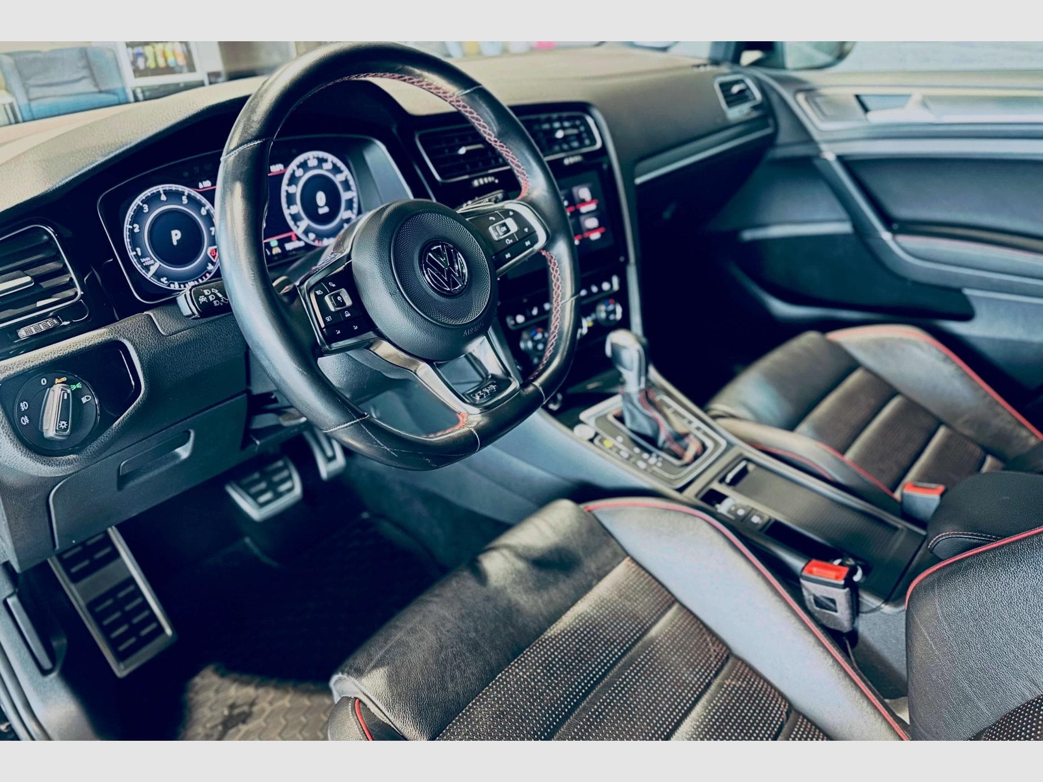 VW Golf GOLF VII GTI PERFORMANCE DSG (2017) - Photo 9