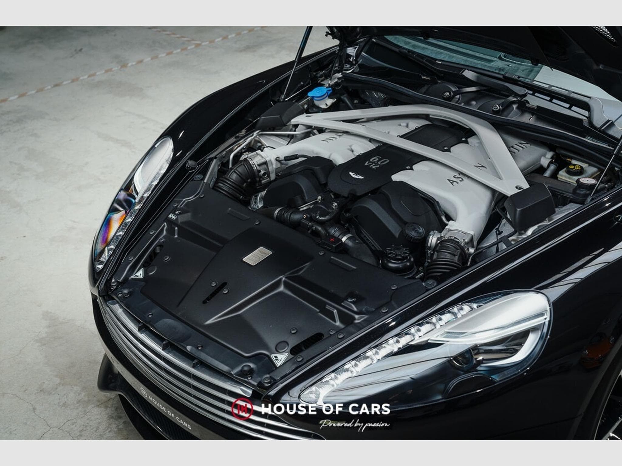 Aston-Martin Vanquish II 2+2 TOUCHTRONIC III JUST SERVICED (2017) - Foto 11