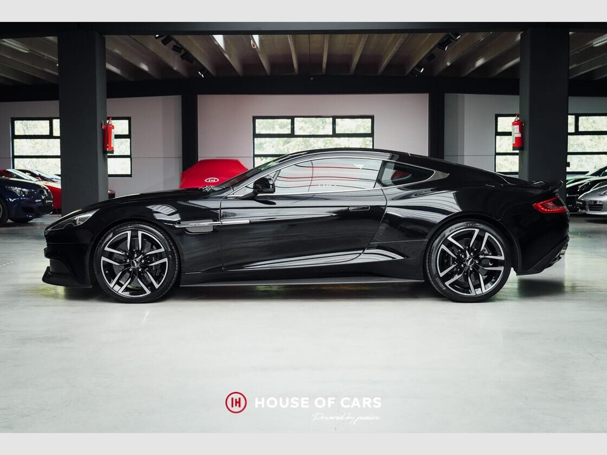 Aston-Martin Vanquish II 2+2 TOUCHTRONIC III JUST SERVICED (2017) - Foto 10