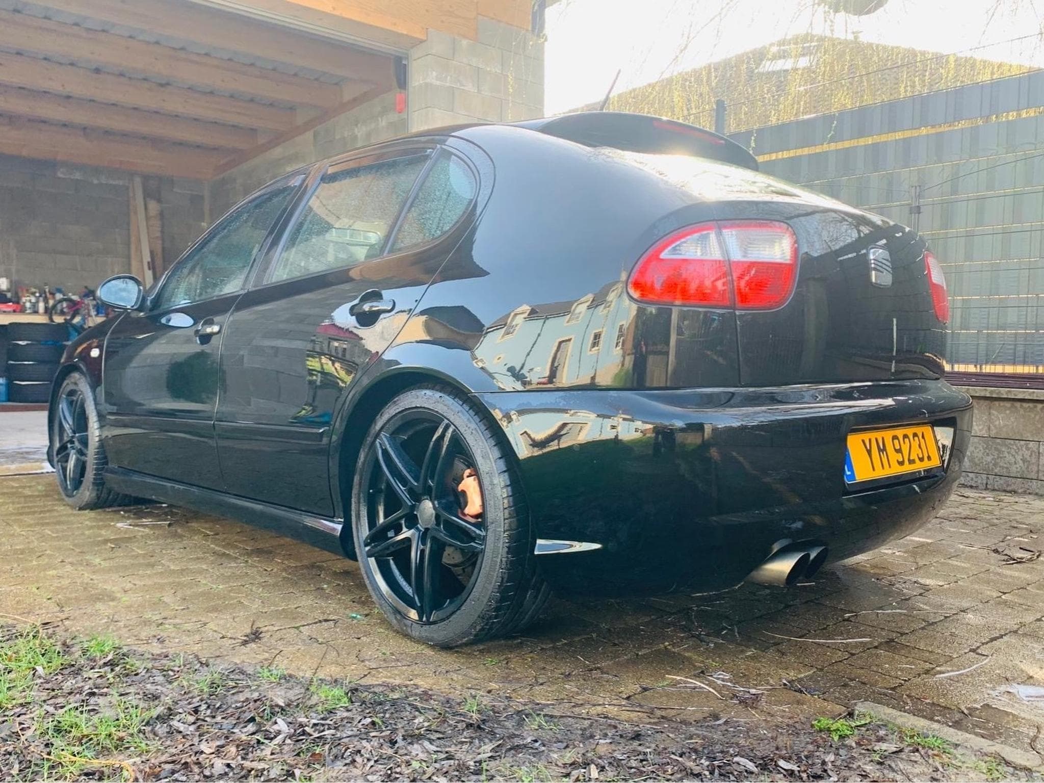 Seat Leon Cupra 4R 2.8 VR6 ABT Kompressor (2003) - Photo 2