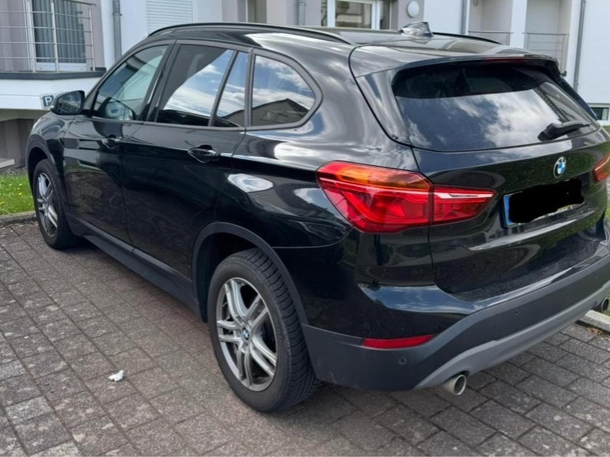 BMW X1 SDRIVE 18d (2019) - Photo 2
