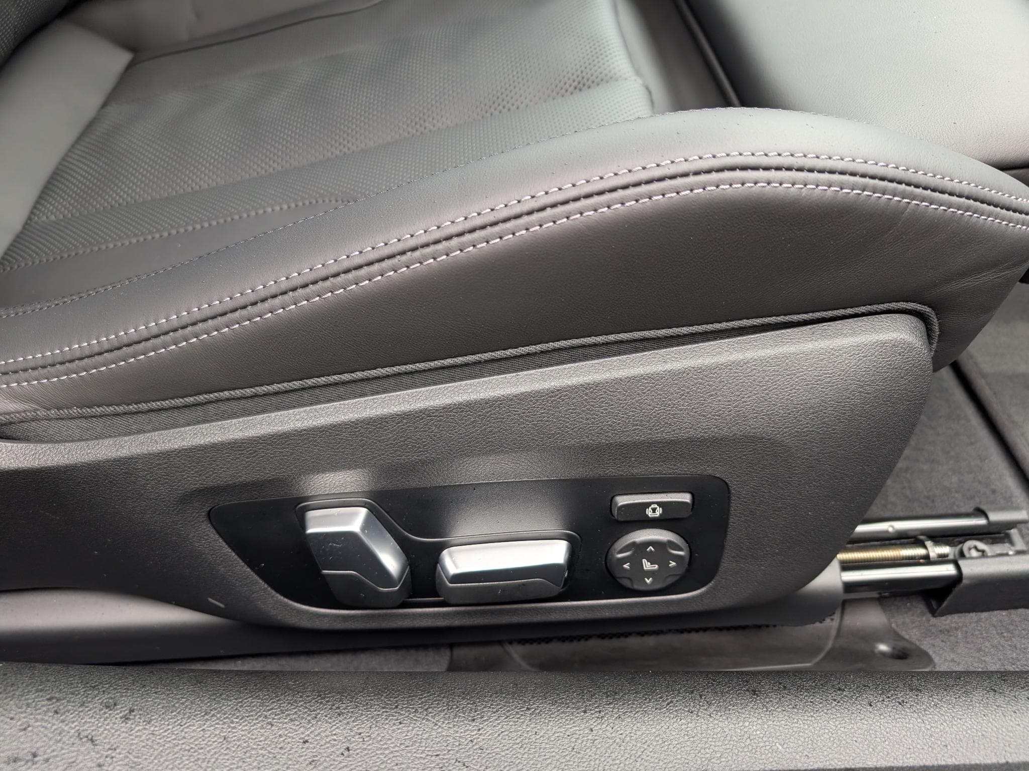 BMW M4 Competition XDrive (2023) - Foto 19