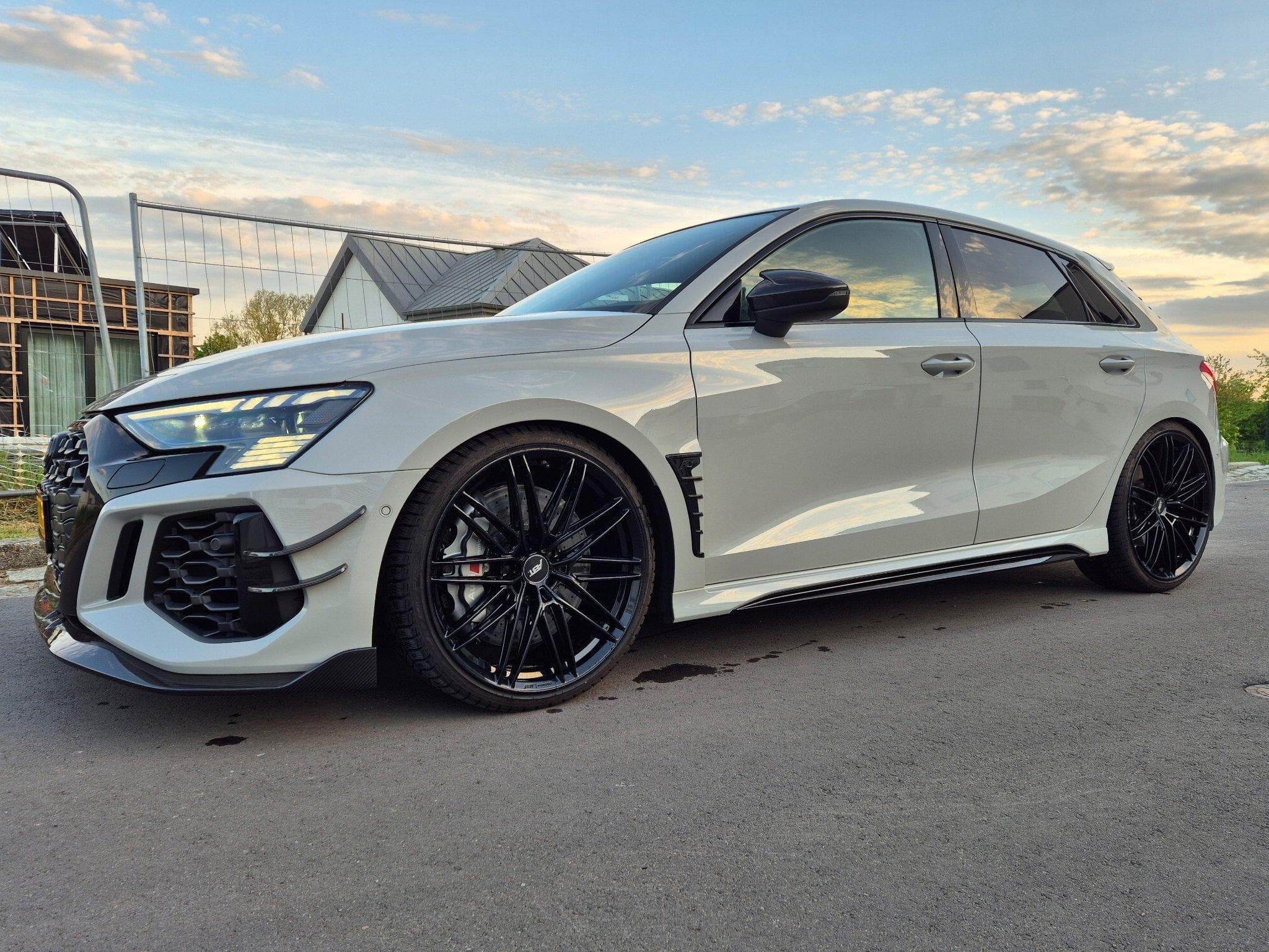 Audi RS3 RS3-R ABT Sportback Quattro  1/200 (2024) - Photo 1