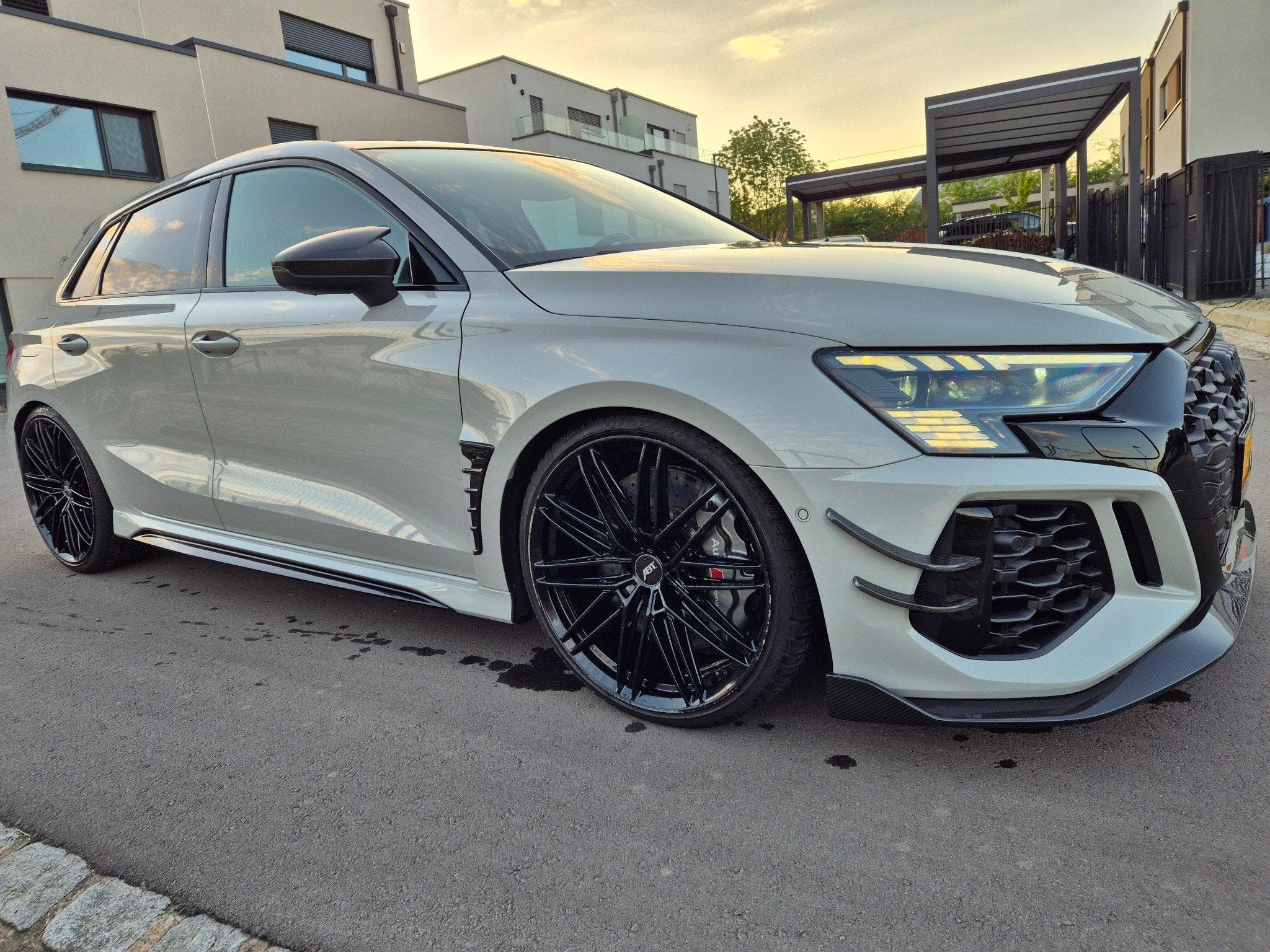 Audi RS3 RS3-R ABT Sportback Quattro  1/200 (2024) - Photo 4