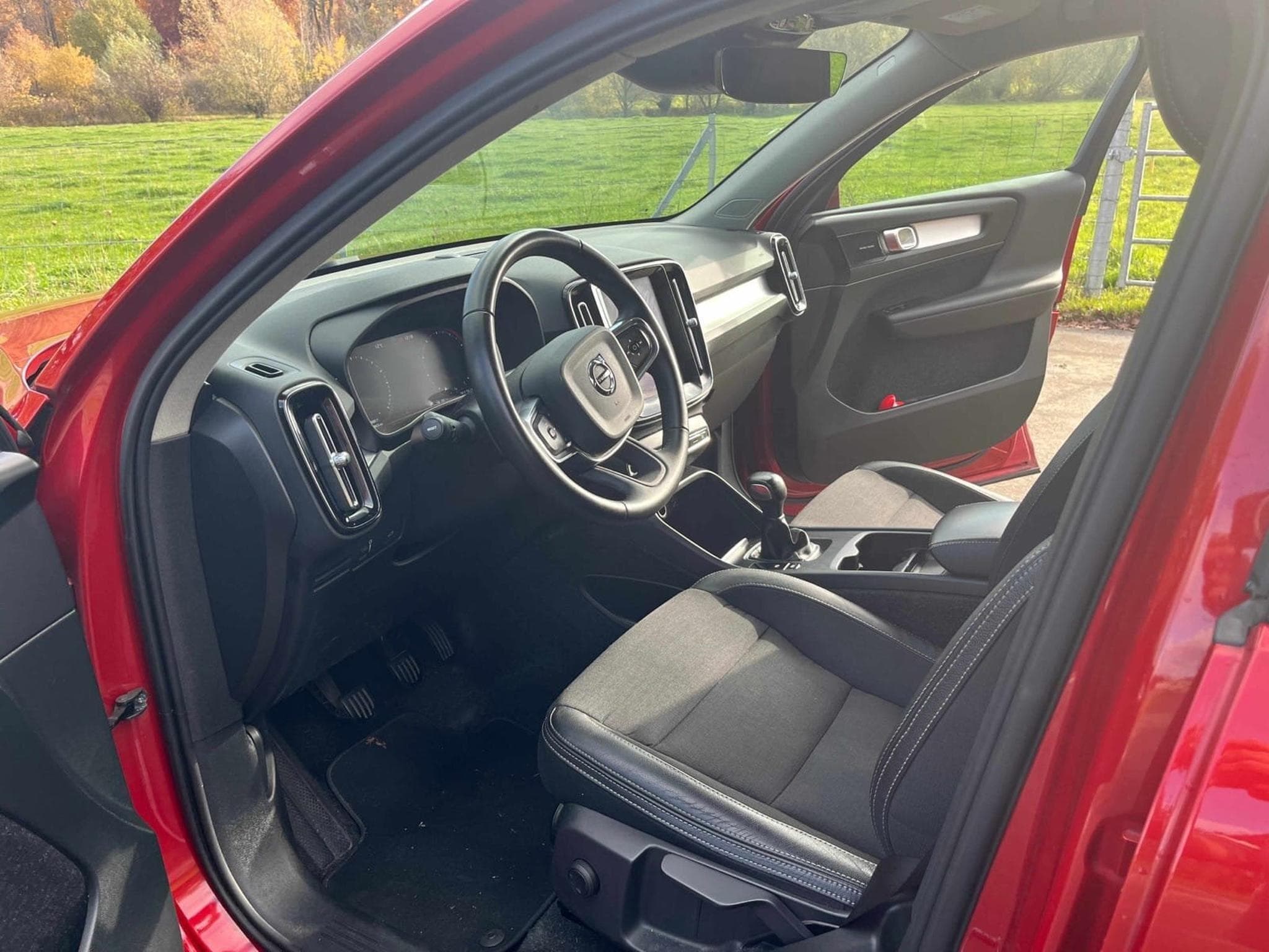 Volvo XC40 T3 (2018) - Photo 2