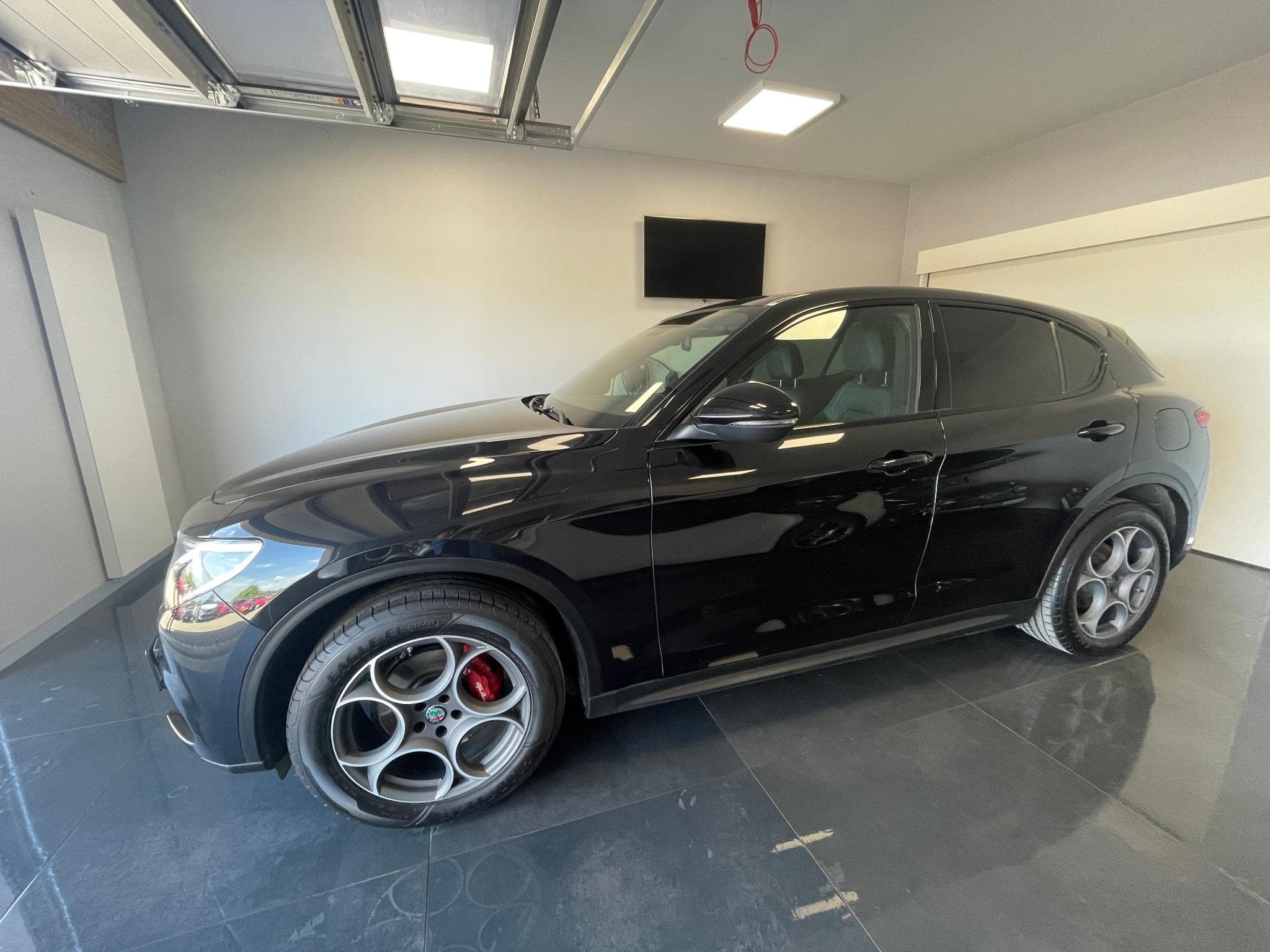 Alfa-Romeo Stelvio Super 2.0 Q4 (2018) - Photo 2