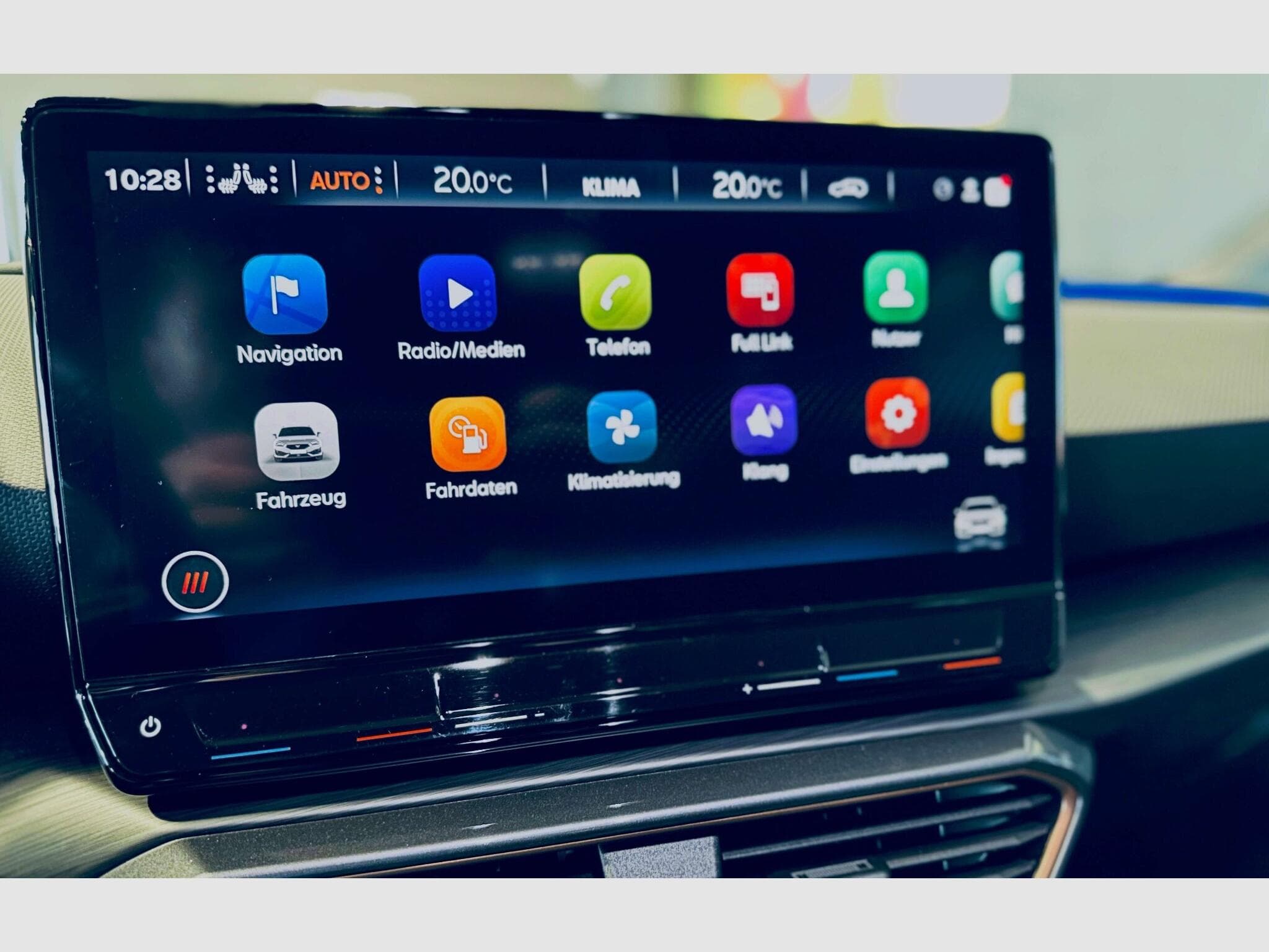 Cupra Leon LEON SPORTSTOURER VZ TSI DSG (2024) - Photo 13