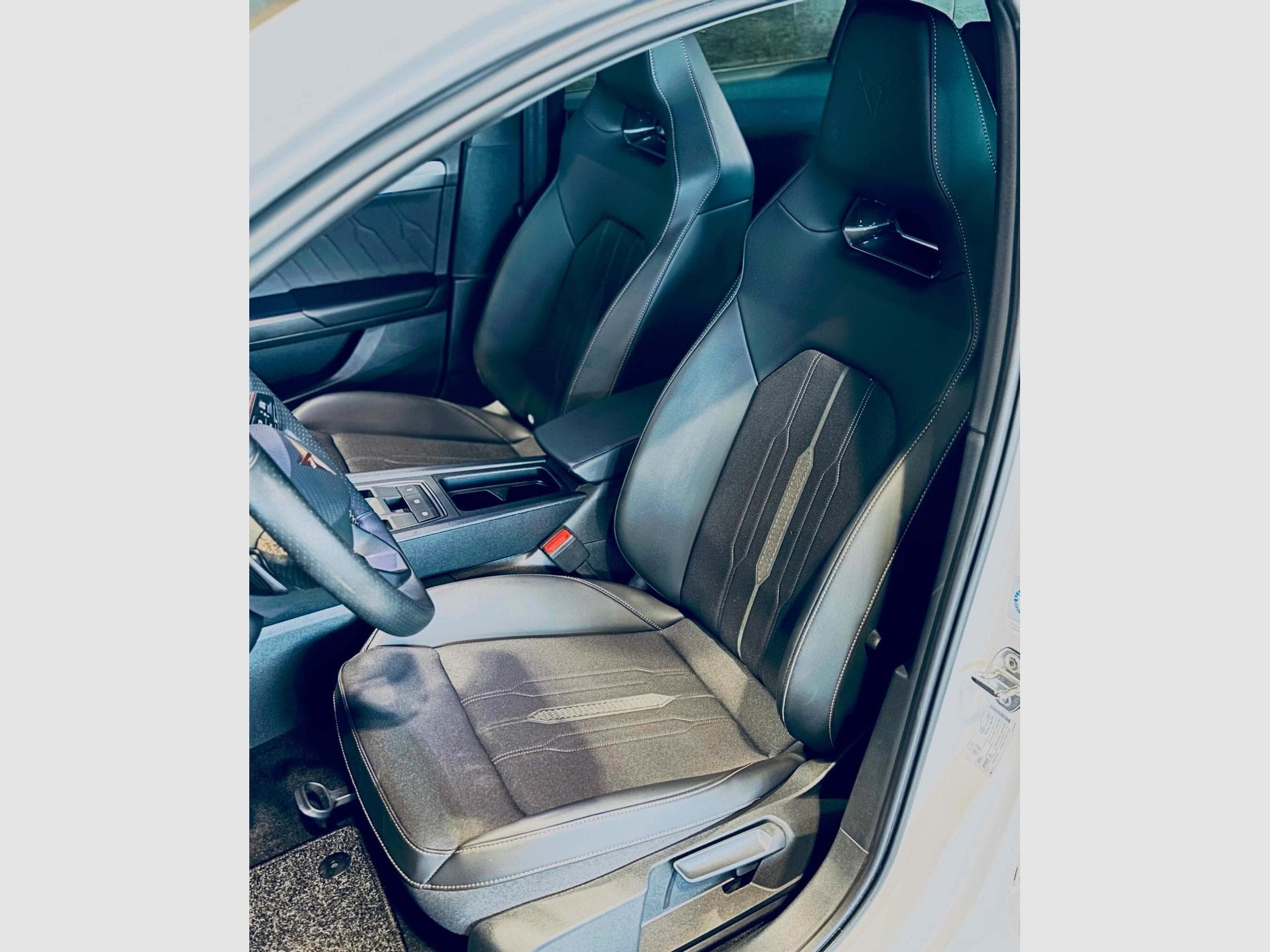 Cupra Leon LEON SPORTSTOURER VZ TSI DSG (2024) - Photo 8