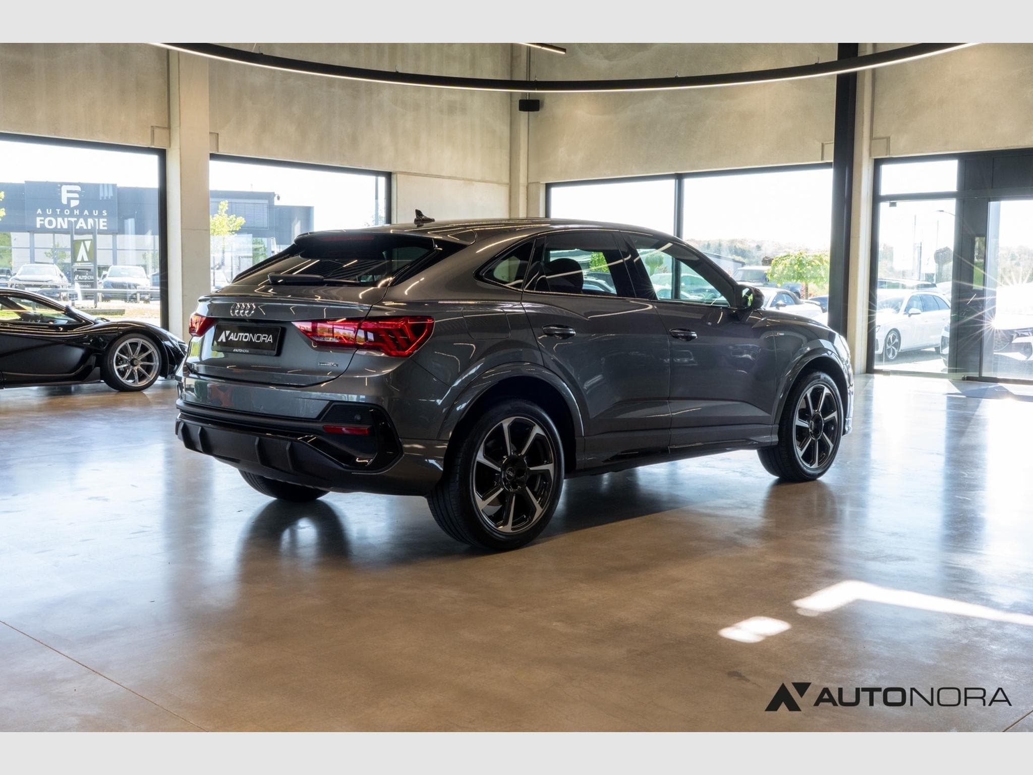 Audi Q3 45 TFSI quattro Sportback S line (2020) - Photo 4