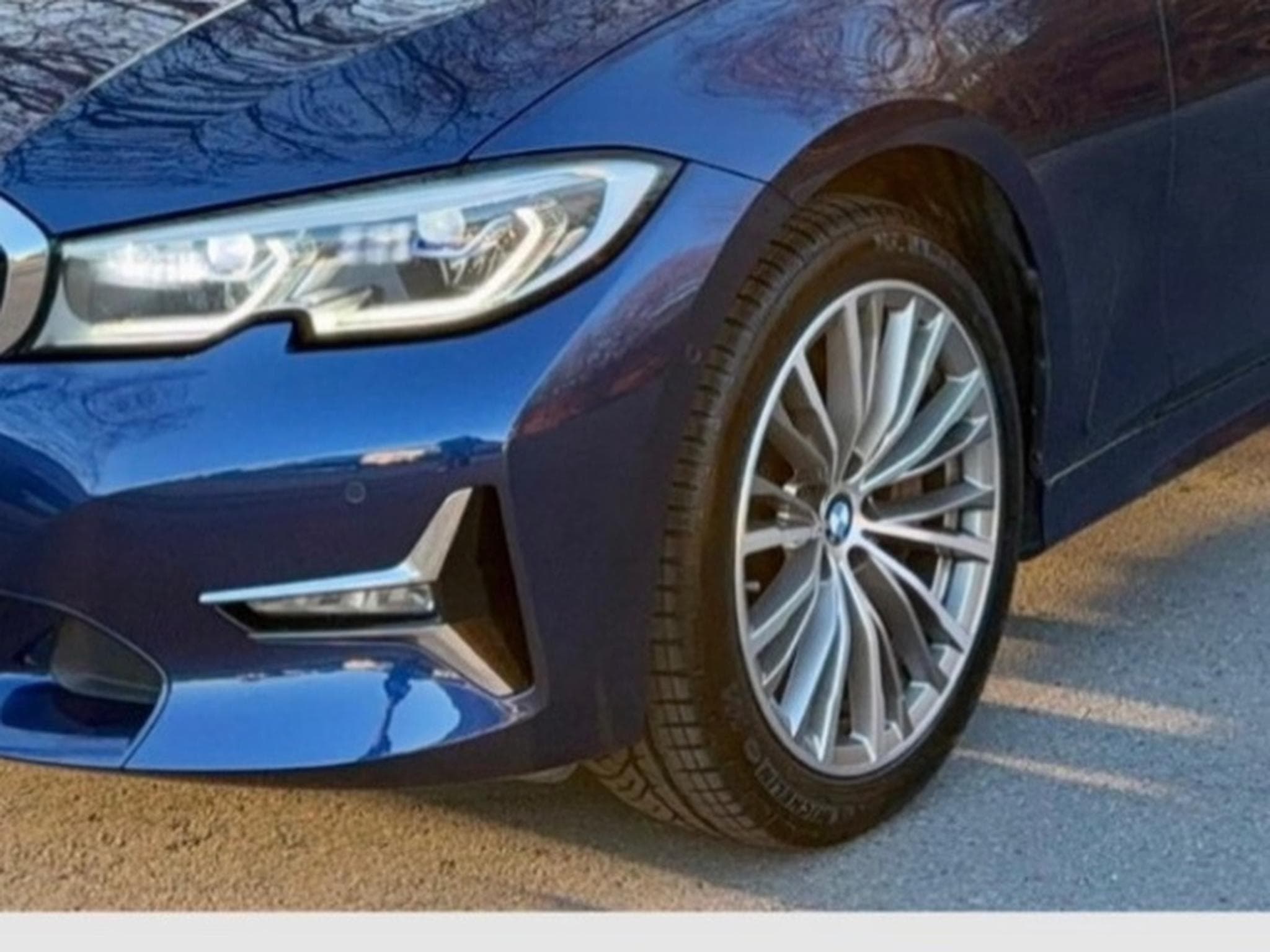 BMW 330 (2020) - Foto 1