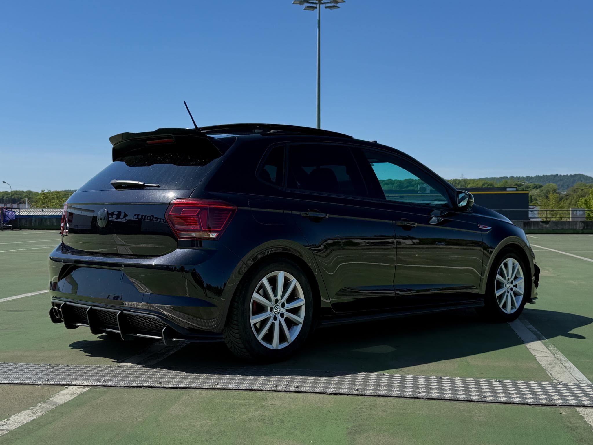 VW Polo GTI 2.0 200CV DSG ** toit ouvrant ** (2019) - Foto 5