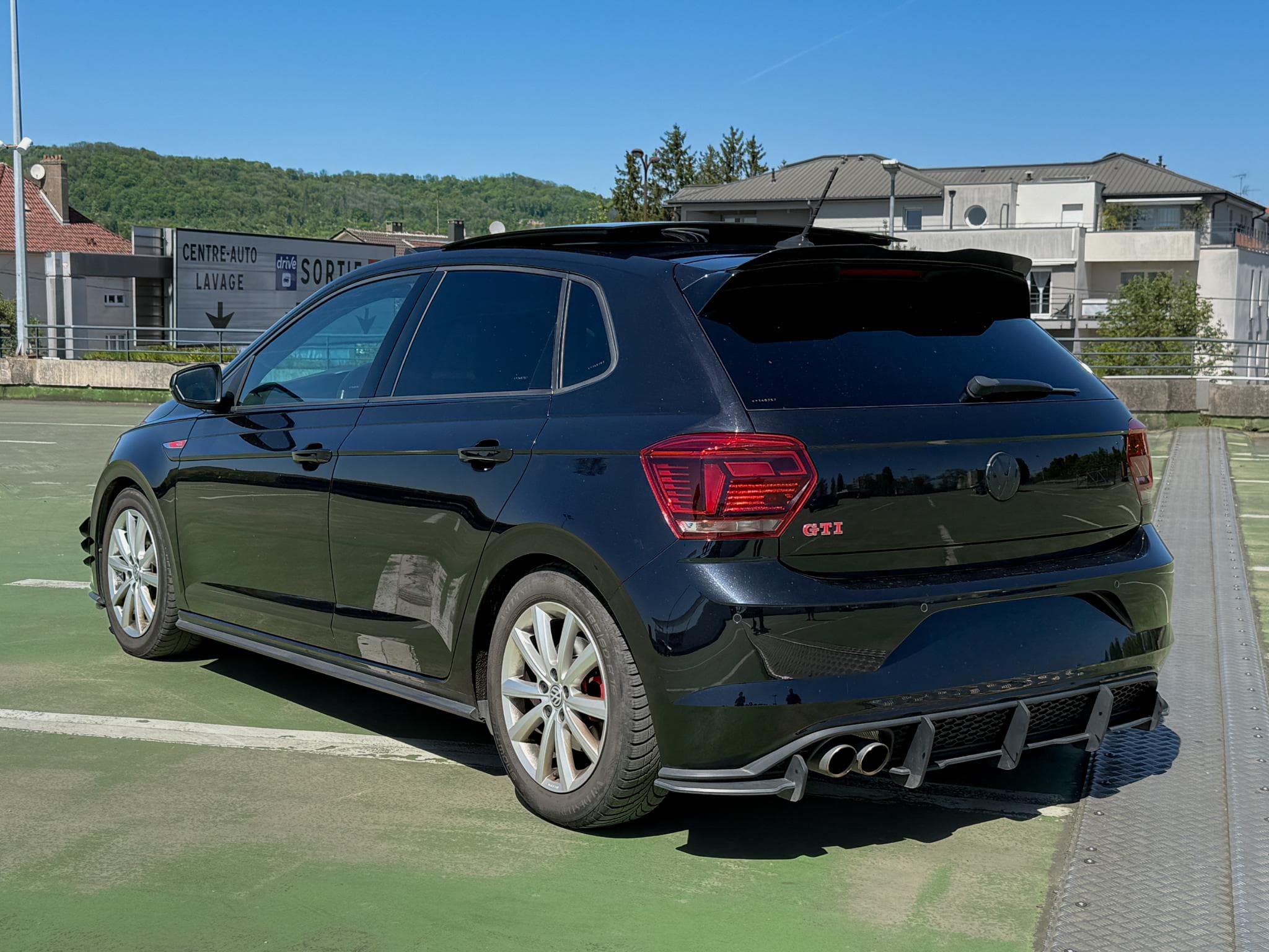 VW Polo GTI 2.0 200CV DSG ** toit ouvrant ** (2019) - Foto 6