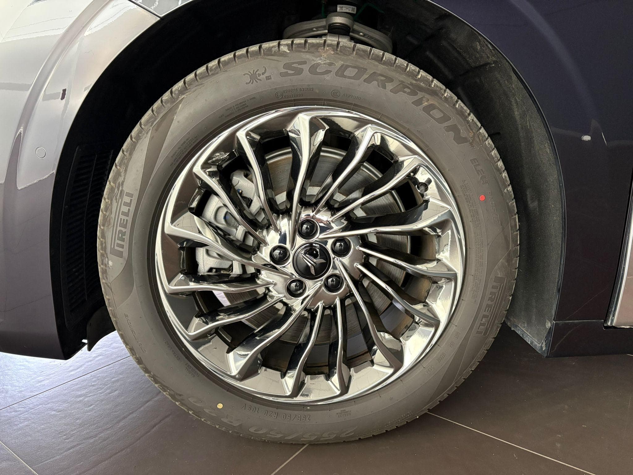 VOYAH CARS DREAM 1.5 PHEV 7 PLACES FULL HYBRID (2026) - Photo 6