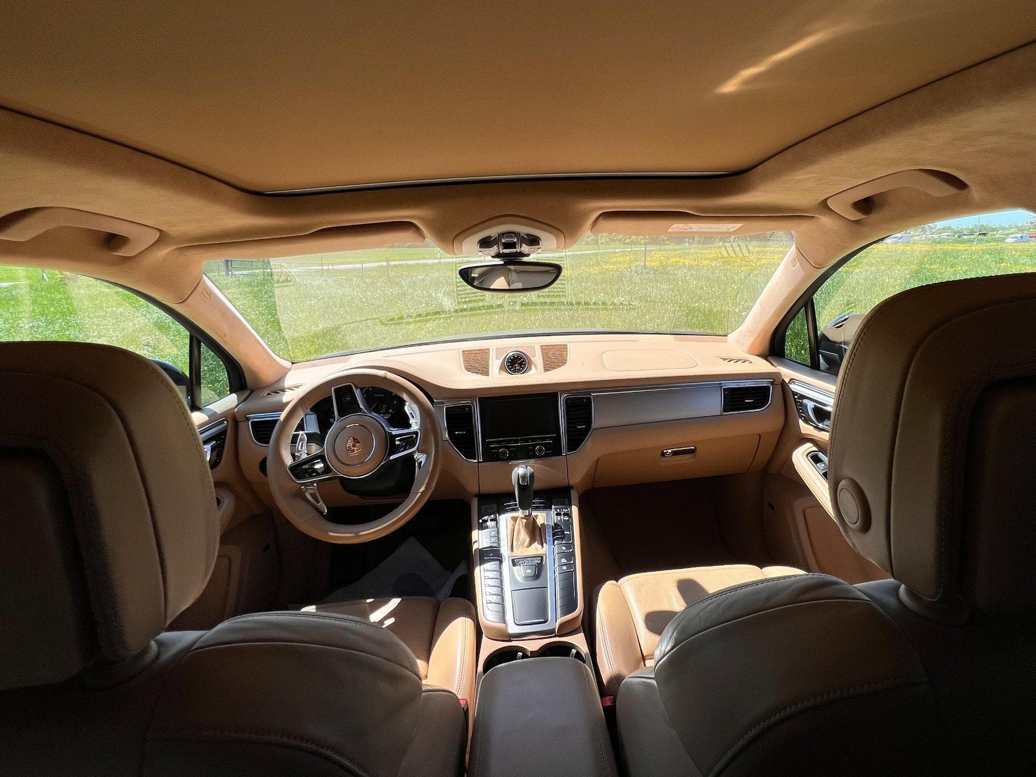 Porsche Macan TURBO (2015) - Foto 8