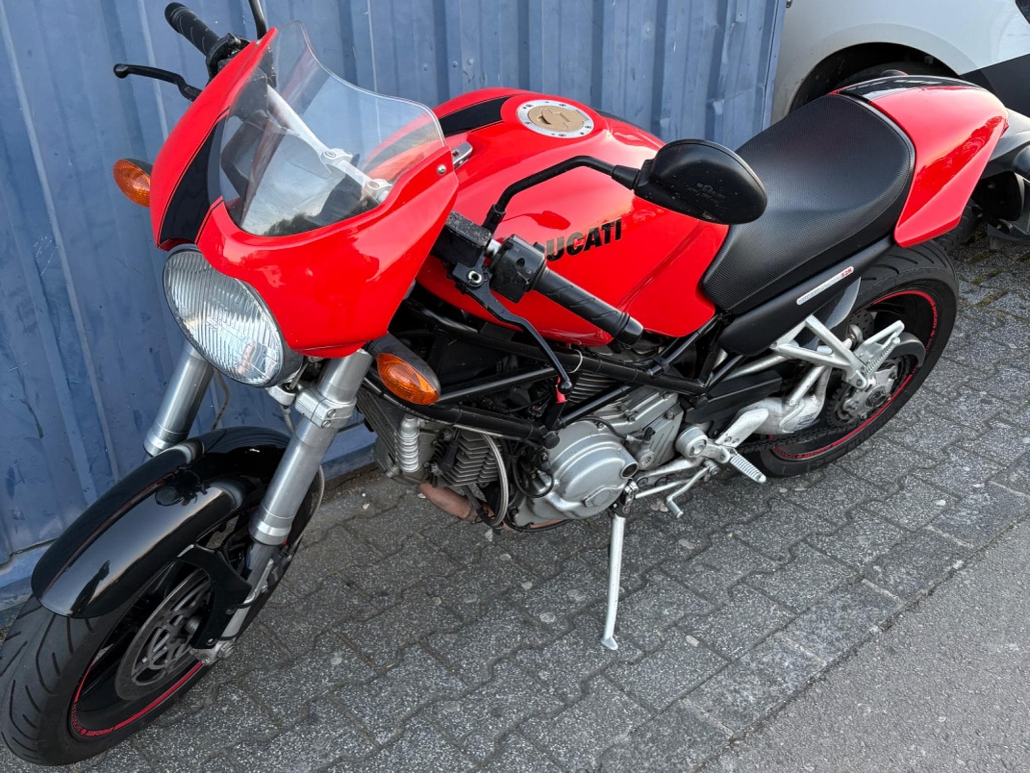 Ducati Monster S2R 800 (2006) - Photo 2