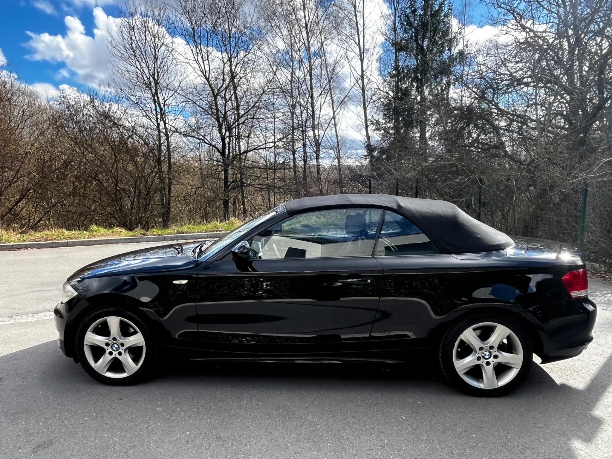 BMW 118 118i Cabriolet / Leather / Bluetooth (2010) - Foto 5