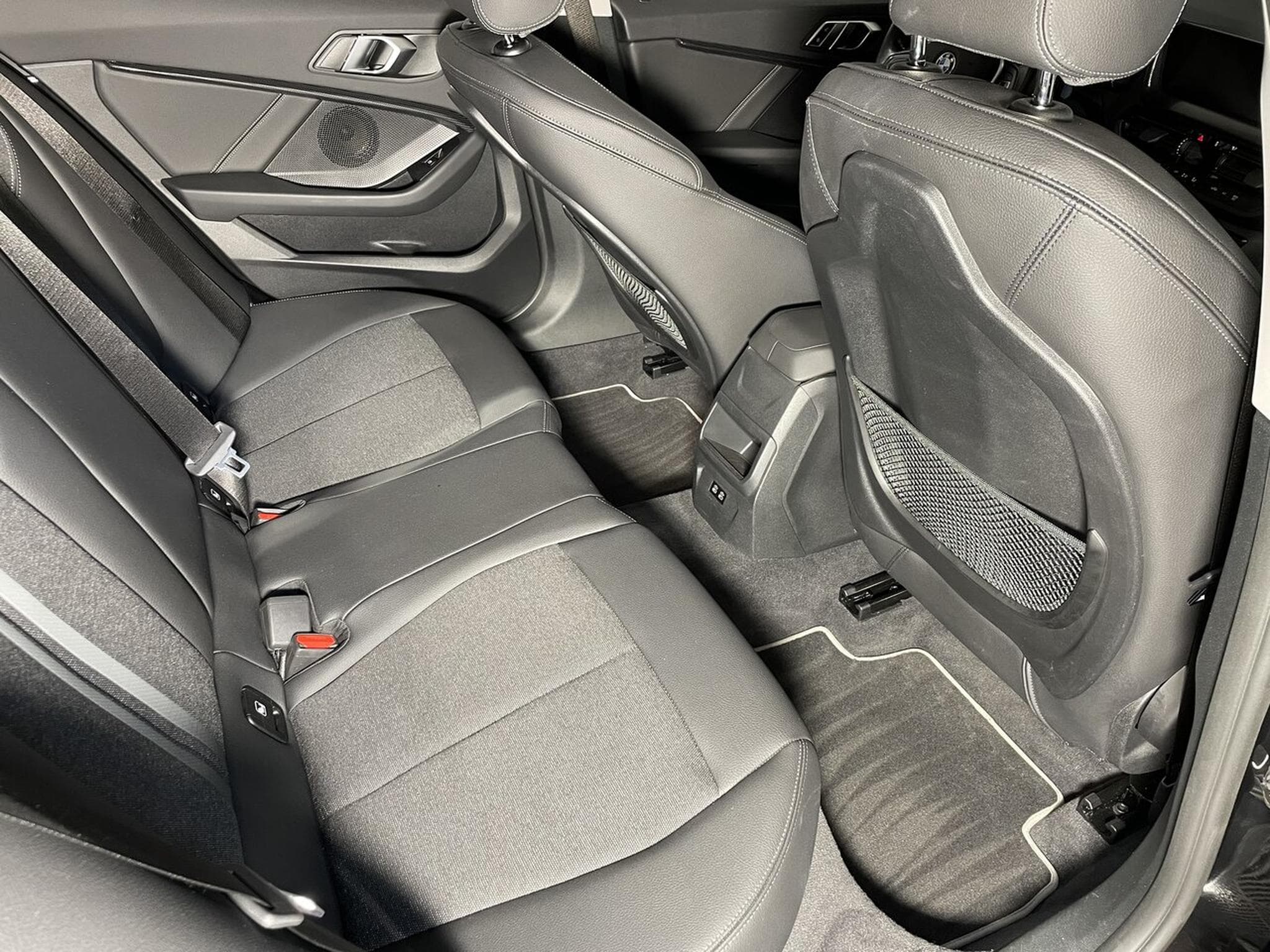 BMW 120 190 CV BUSINESS GPS CARPLAY (2021) - Photo 13