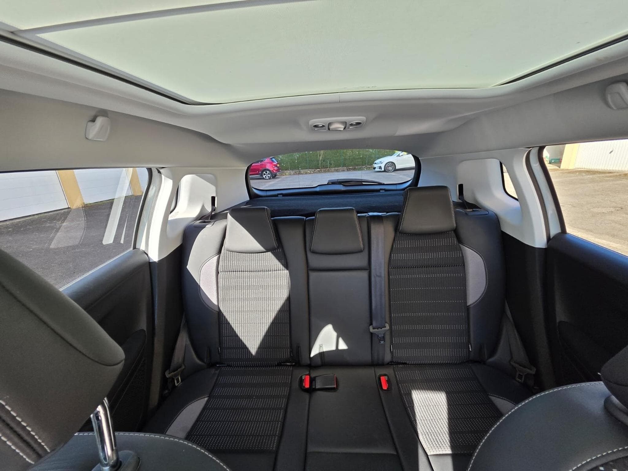 Peugeot 2008 Allure (2016) - Foto 10