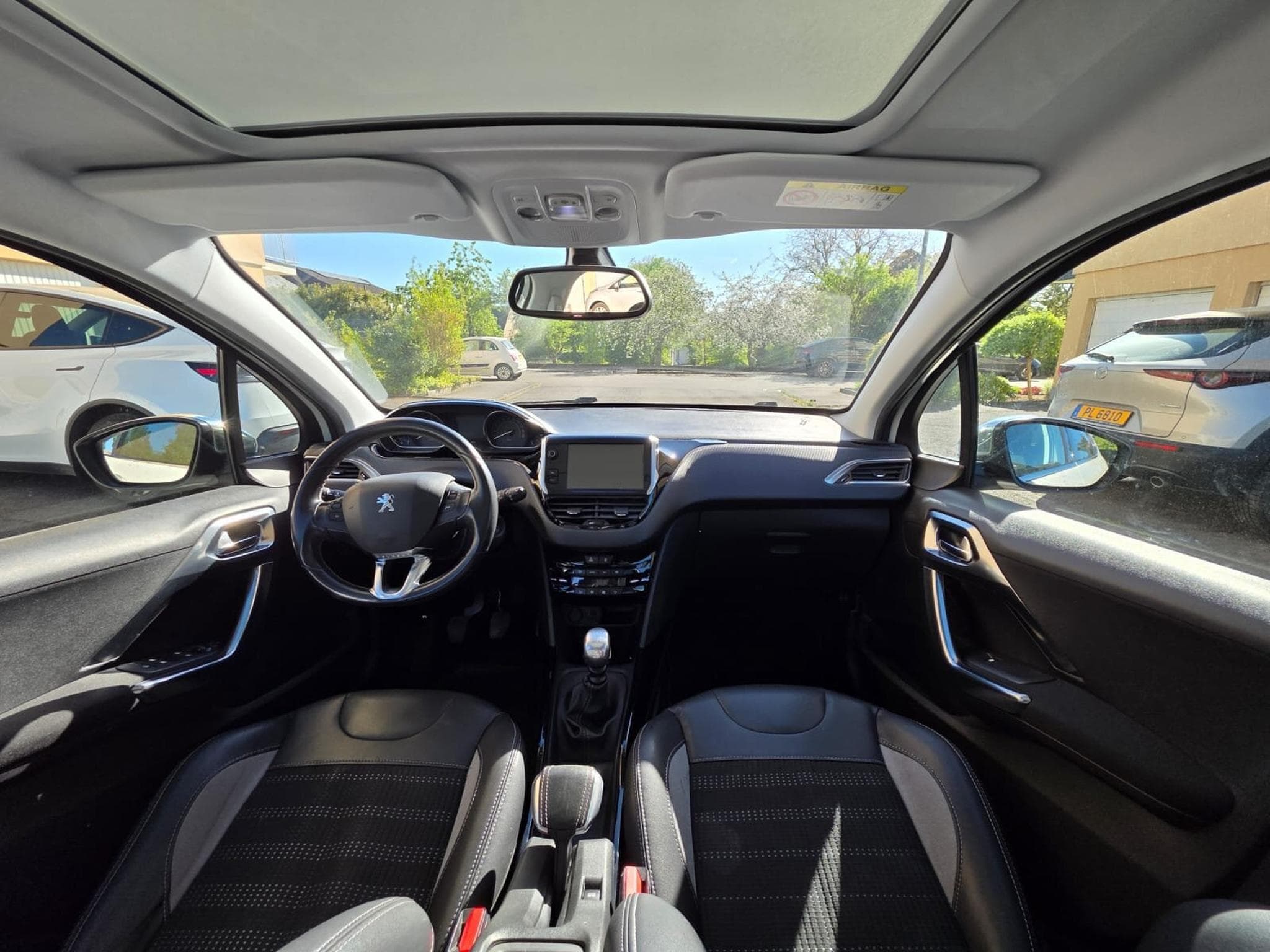 Peugeot 2008 Allure (2016) - Foto 11