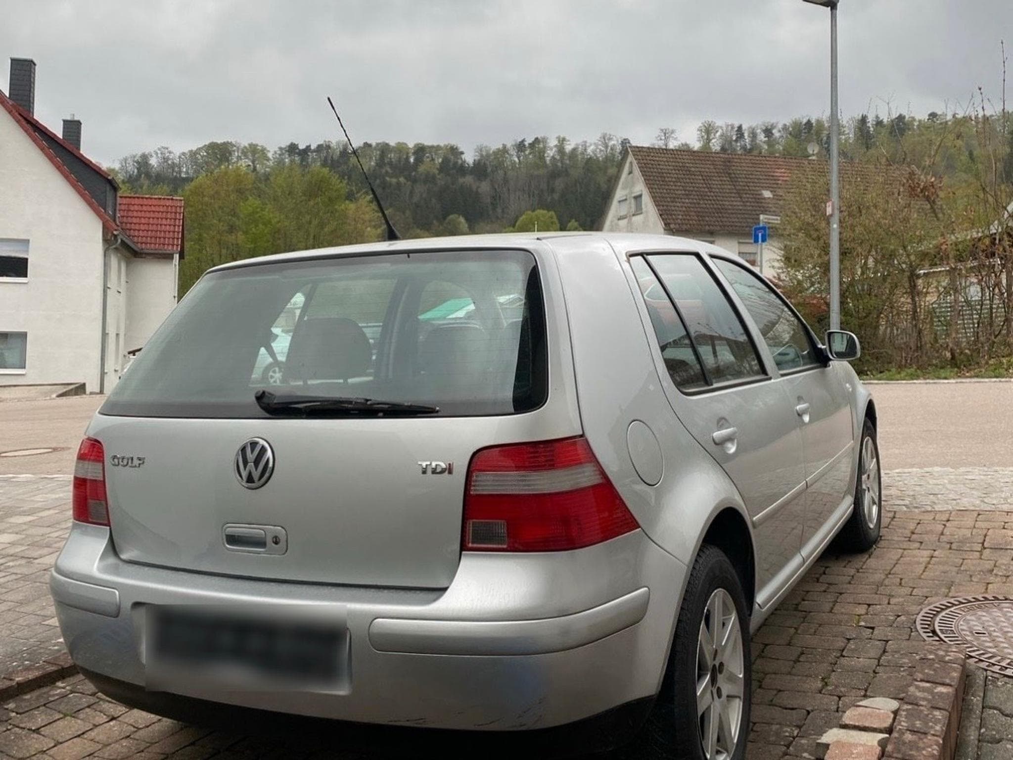 VW Golf 1.9 tdi (2003) - Foto 2