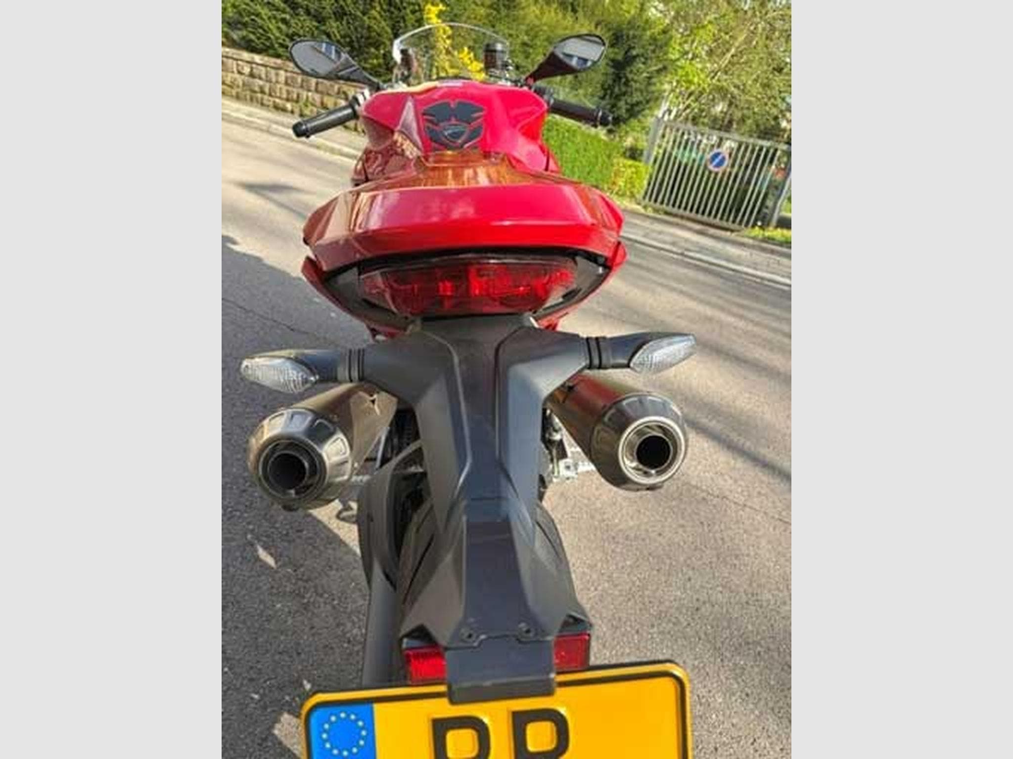 Ducati SuperSport Super Sport 950S (2024) - Photo 13