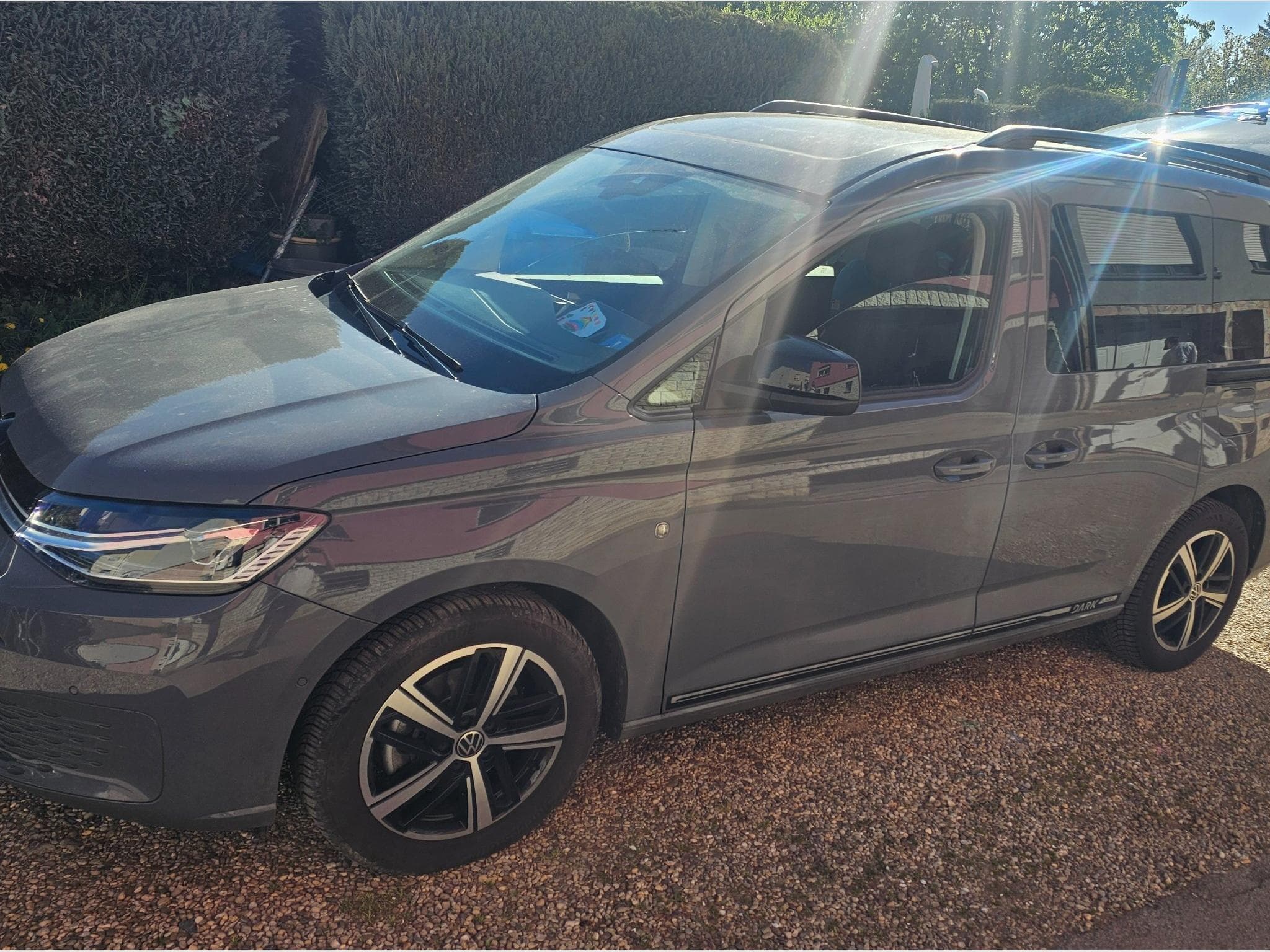 VW Caddy Dark edition (2025) - Photo 1