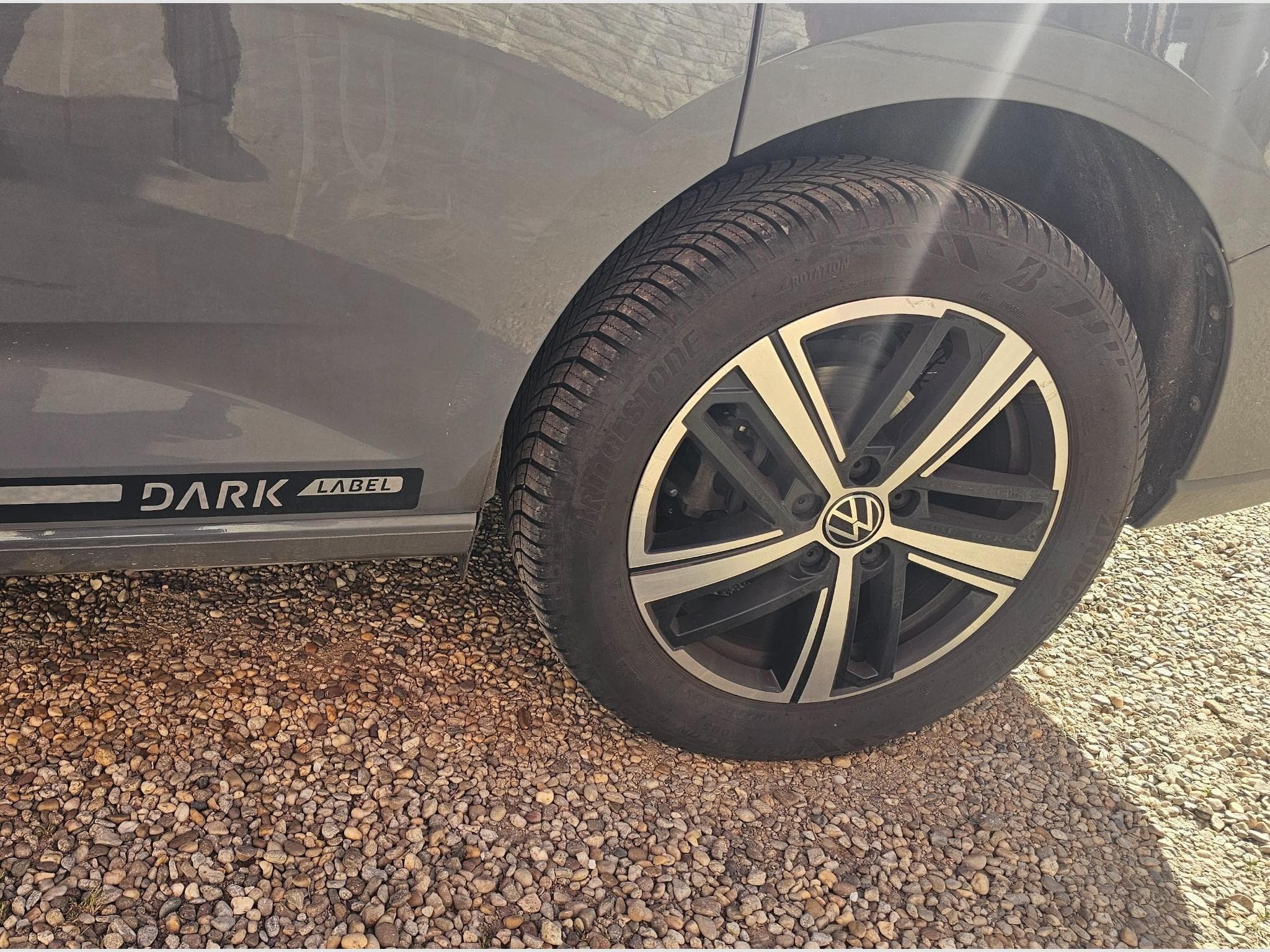 VW Caddy Dark edition (2025) - Photo 5