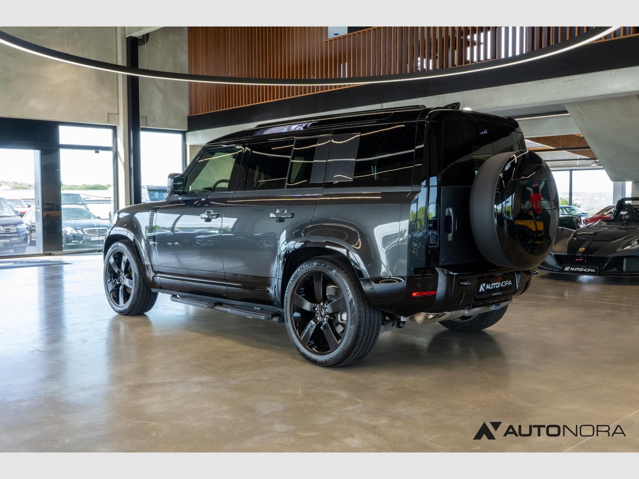 Land-Rover Defender 110 D350 X-Dynamic HSE (2025) - Foto 2