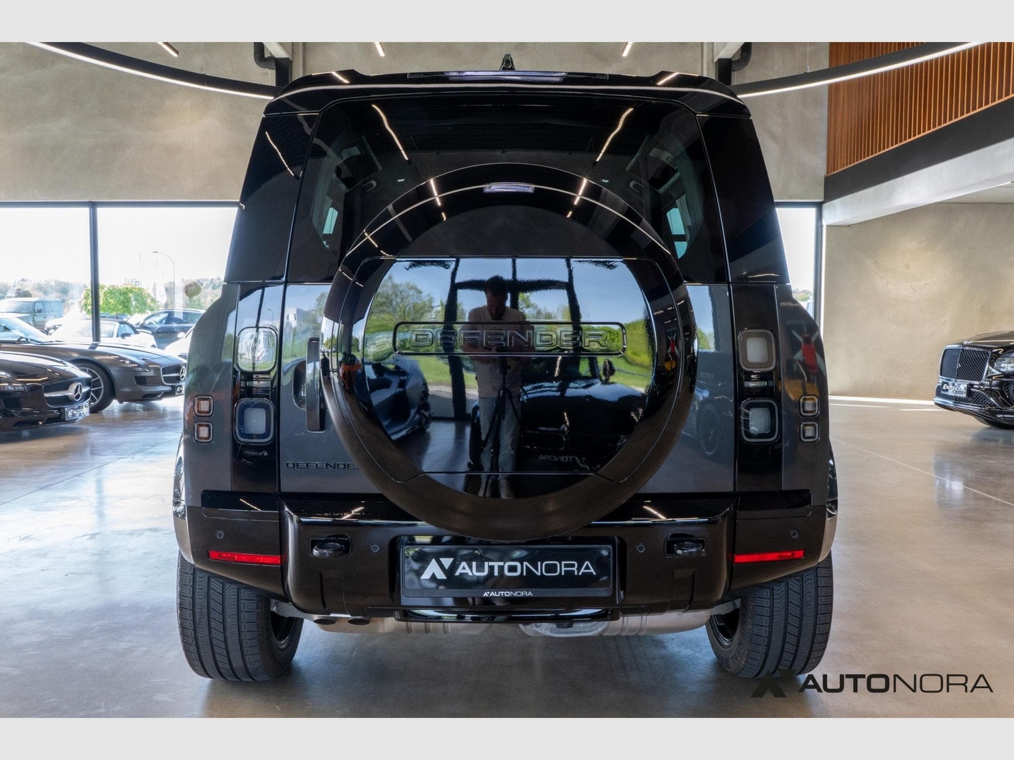 Land-Rover Defender 110 D350 X-Dynamic HSE (2025) - Foto 9