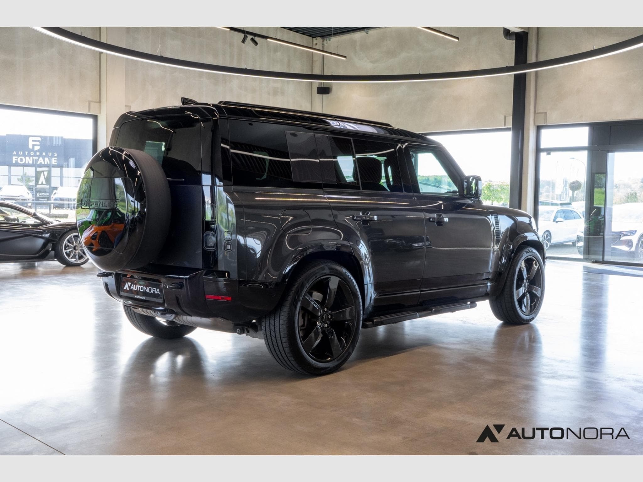 Land-Rover Defender 110 D350 X-Dynamic HSE (2025) - Foto 4