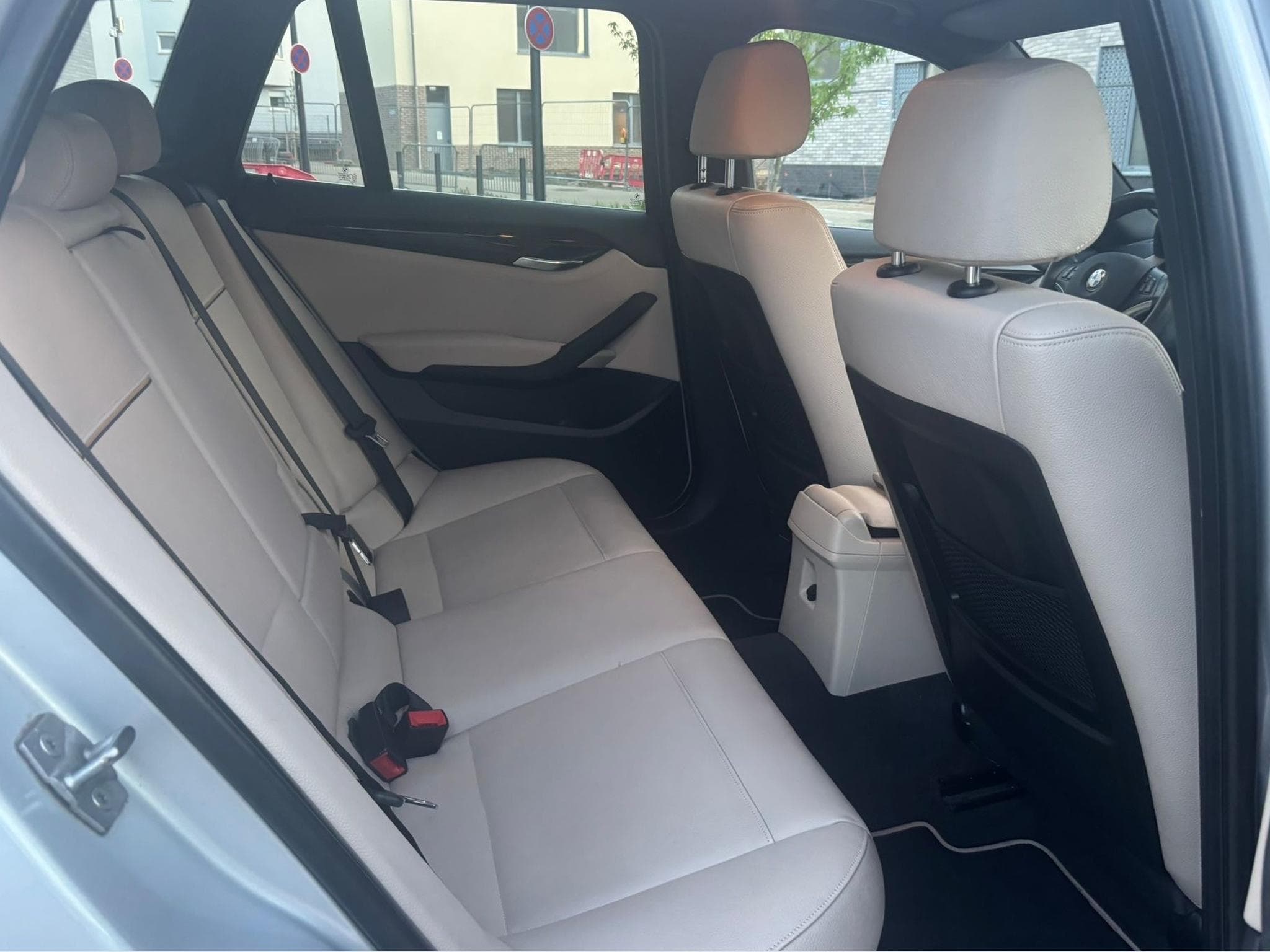 BMW X1 Bmw X1 20i -Xdrive  (4x4) 184 Ch (2013) - Foto 2