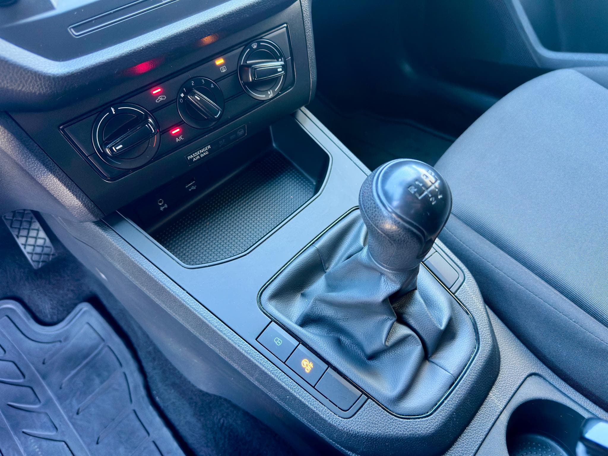 Seat Ibiza 1.6 TDI 80ch Style (2019) - Photo 24